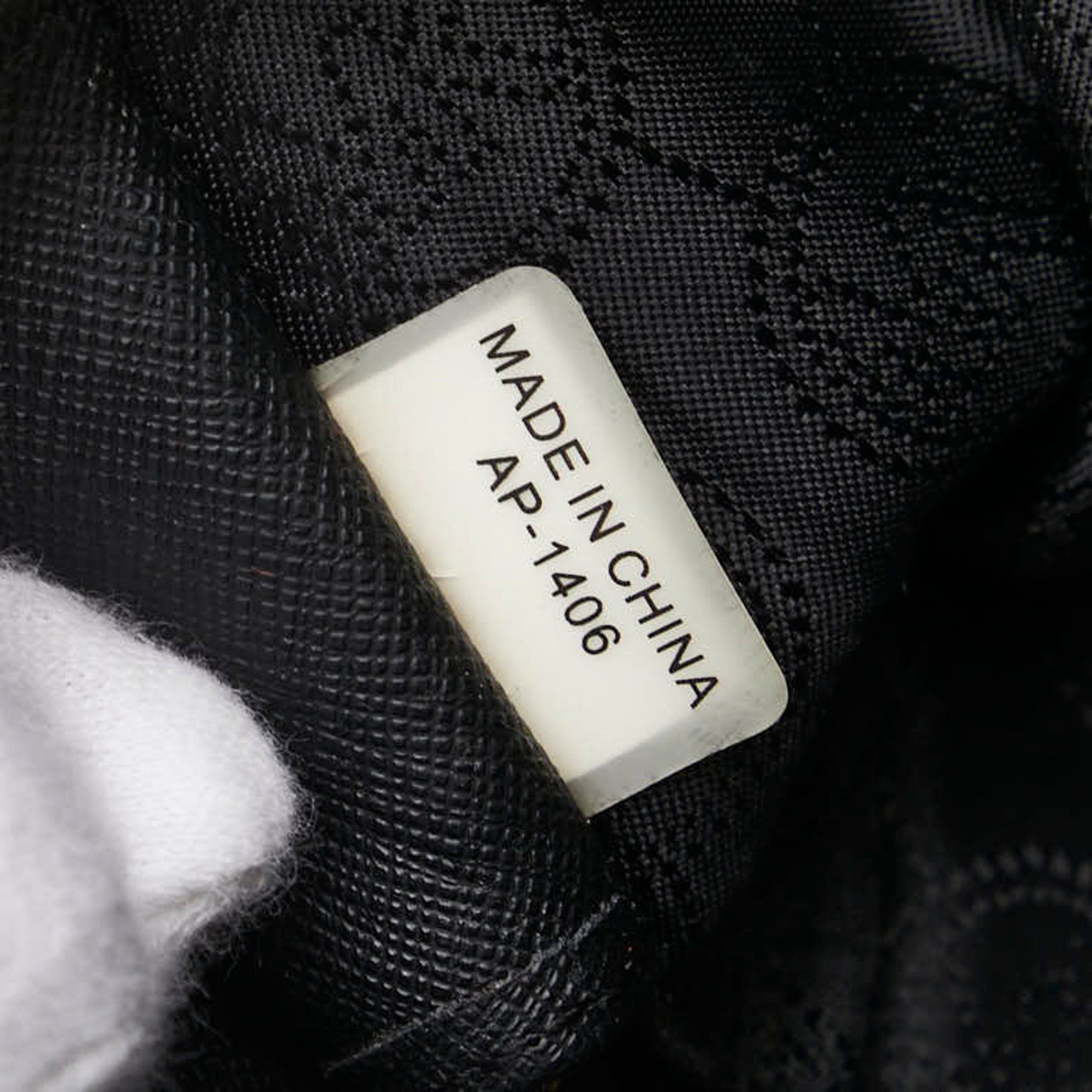 Michael Kors Michael Kors Ribbon Pouch in Black and Gold Leather for Women Size ONE SIZE - 11 Thumbnail