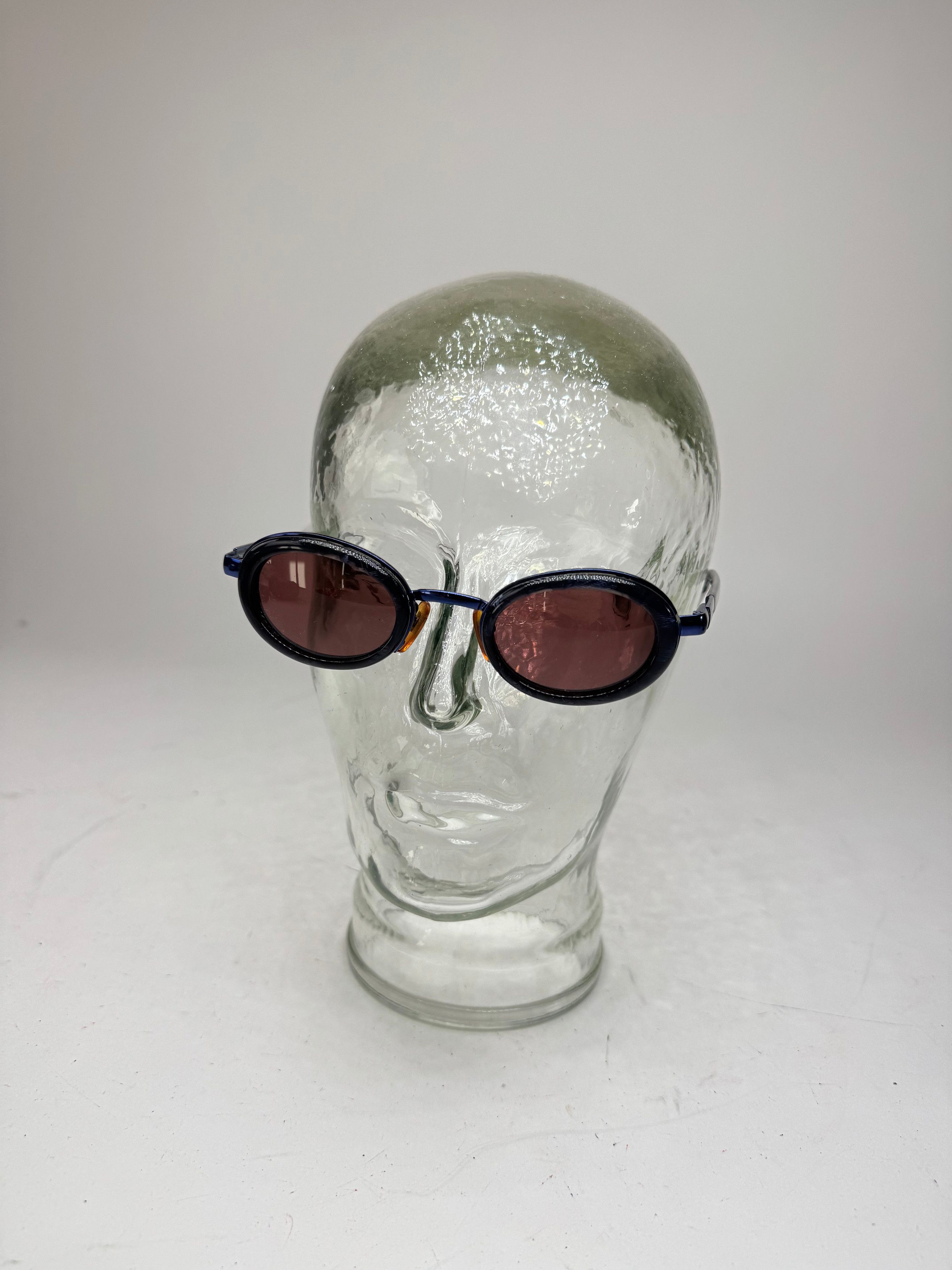 Fendi Vintage Sunglasses Size ONE SIZE - 4 Thumbnail