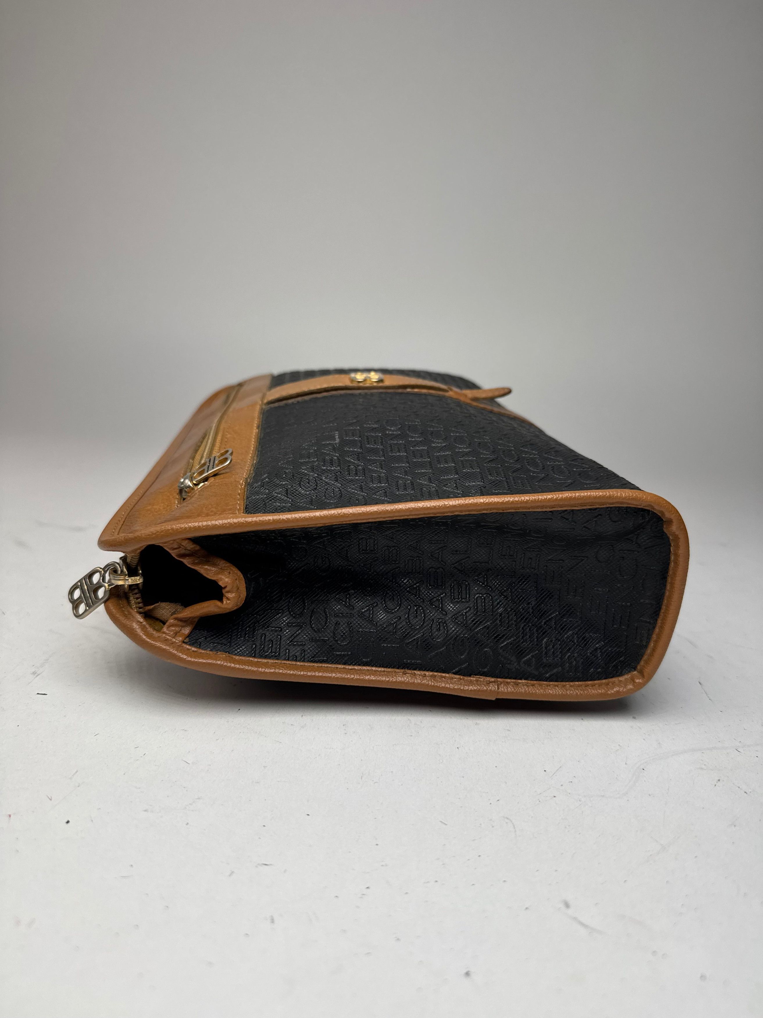 Balenciaga Vintage Monogram Leather Clutch Brown Black Size ONE SIZE - 7 Thumbnail