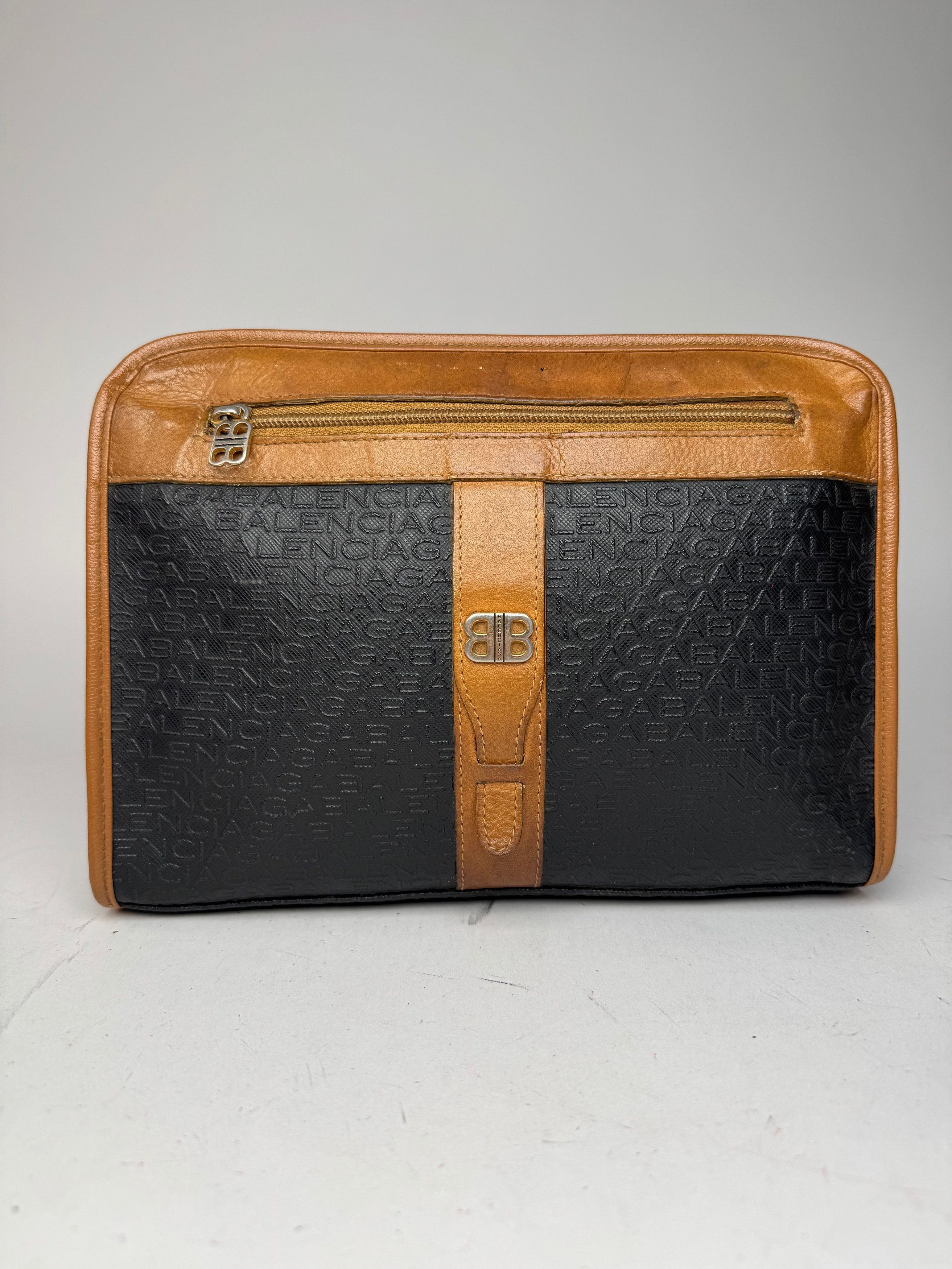 Balenciaga Vintage Monogram Leather Clutch Brown Black Size ONE SIZE - 13 Thumbnail