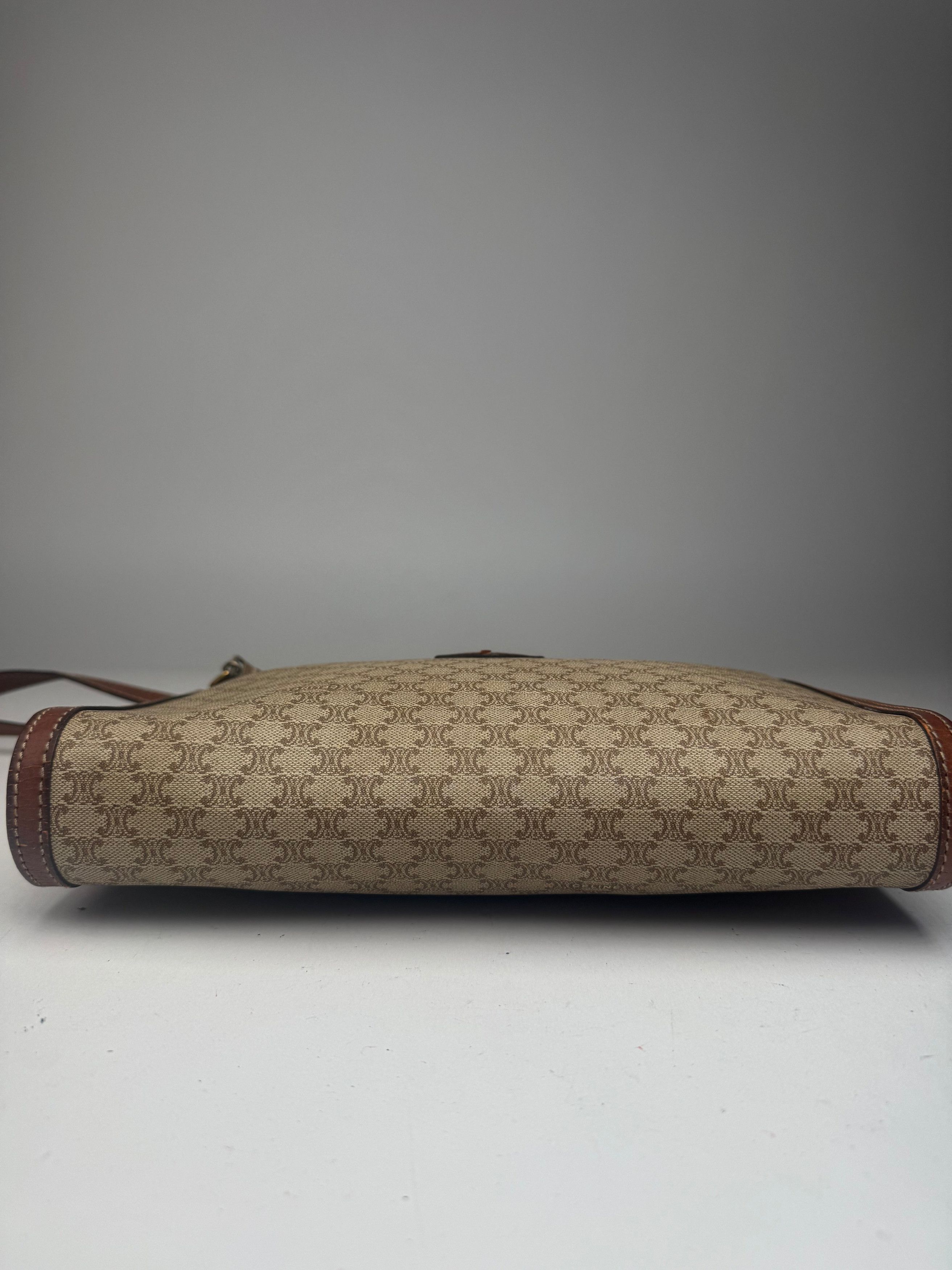 Celine Vintage Paris Leather Clutch beige brown Size ONE SIZE - 10 Thumbnail