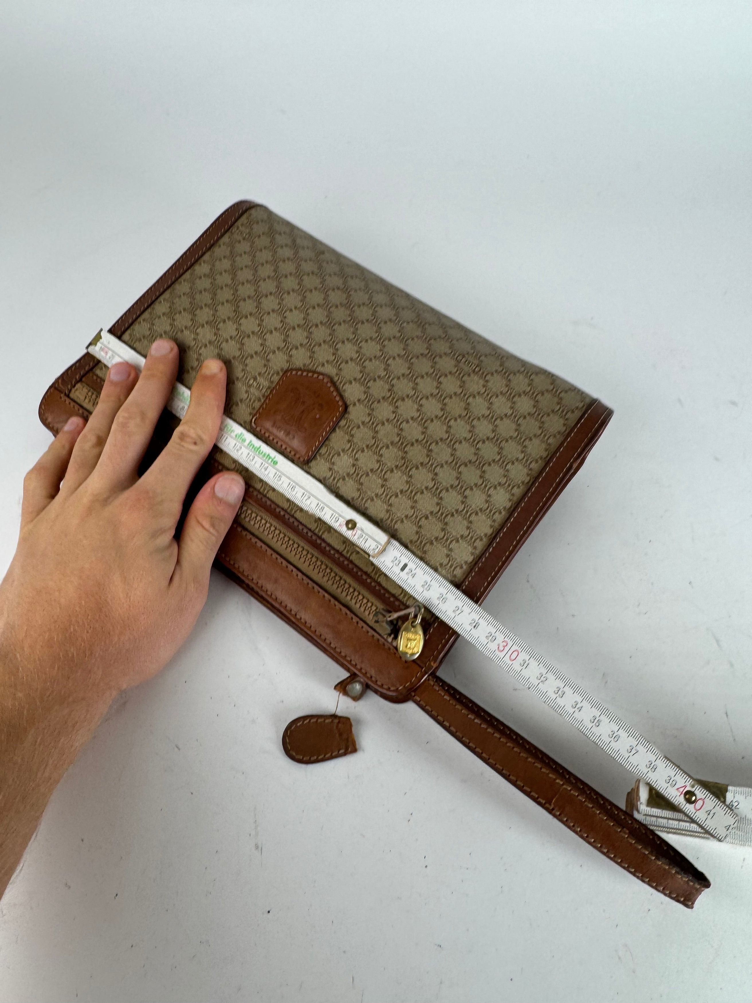 Celine Vintage Paris Leather Clutch beige brown Size ONE SIZE - 13 Thumbnail