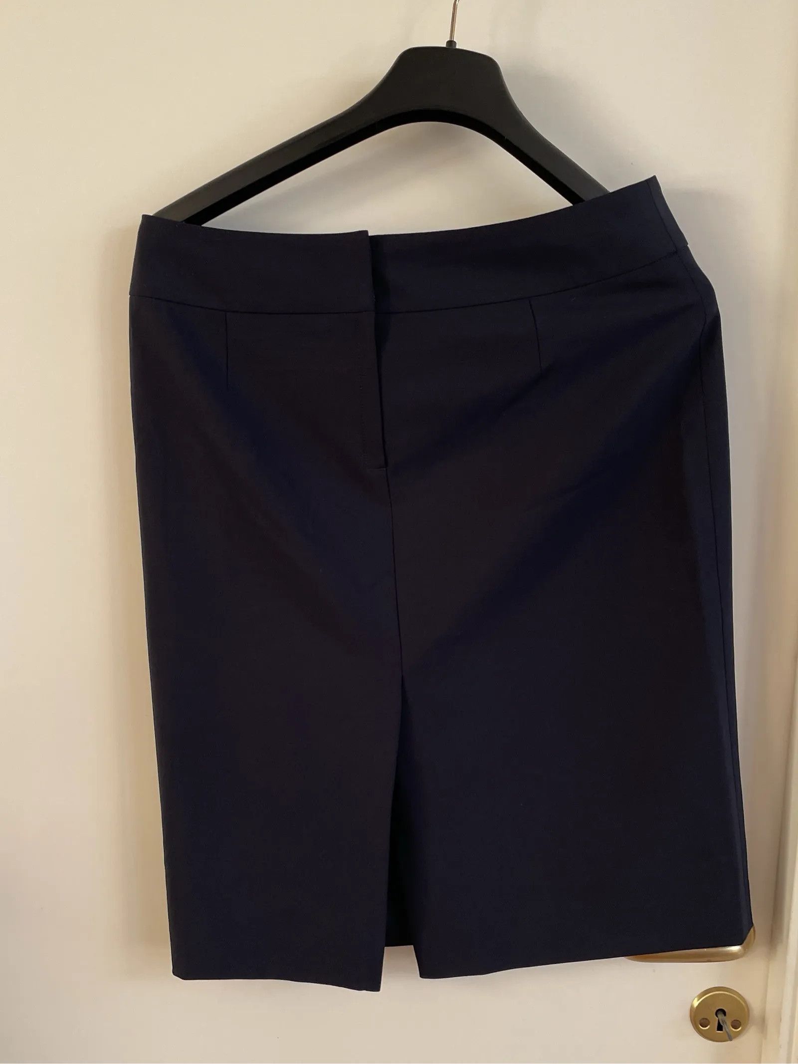 Hugo Boss Boss Veronice Skirt Size 28" / US 6 / IT 42 - 2 Thumbnail