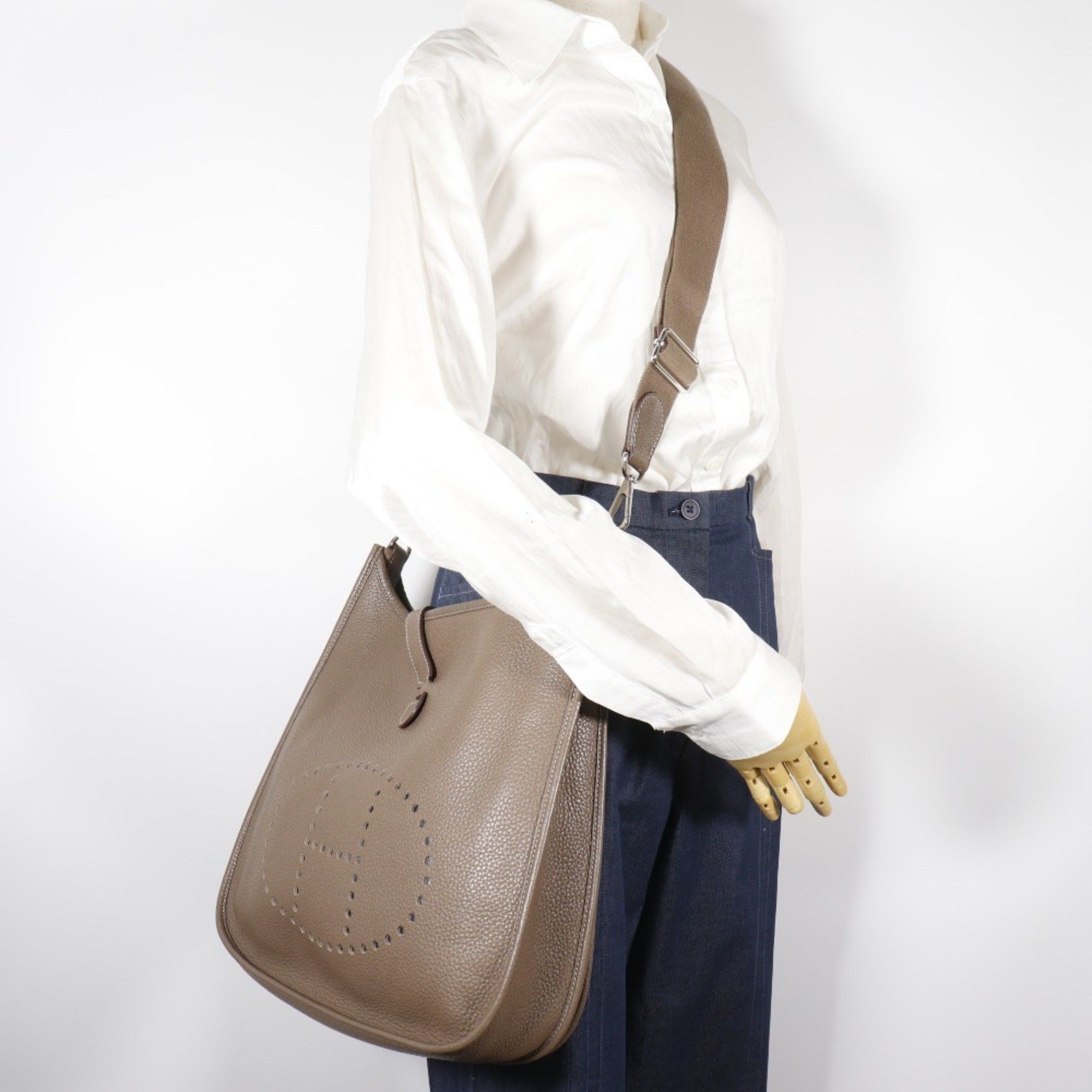 Hermes Hermes Hermès Evelyne 3GM Shoulder Bag, Taurillon Clemence Etoupe, 2012, Snap Button, 3GM, Women's Size ONE SIZE - 19 Thumbnail