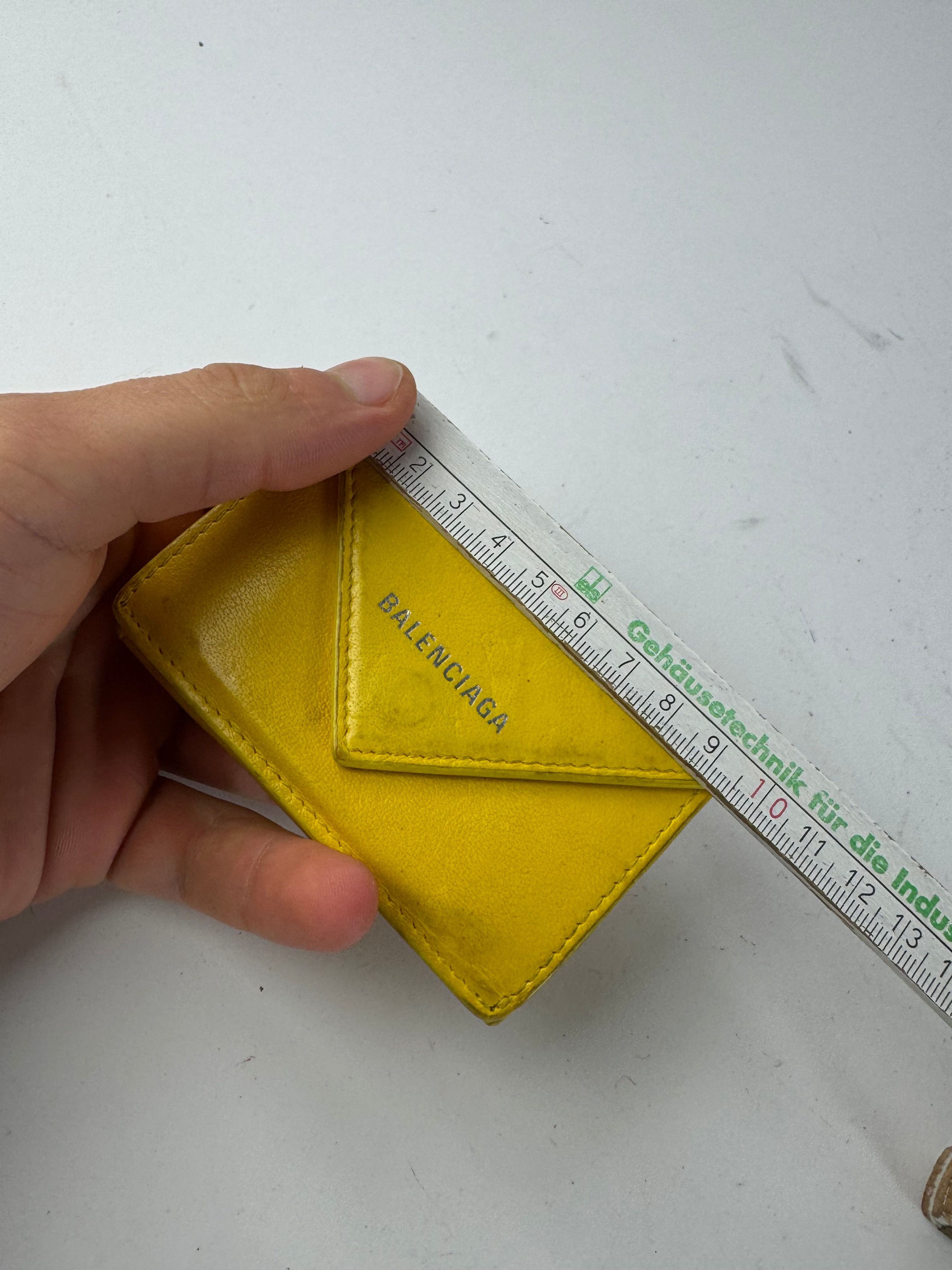 Balenciaga Vintage Postal Leather Card Holder yellow Size ONE SIZE - 10 Thumbnail