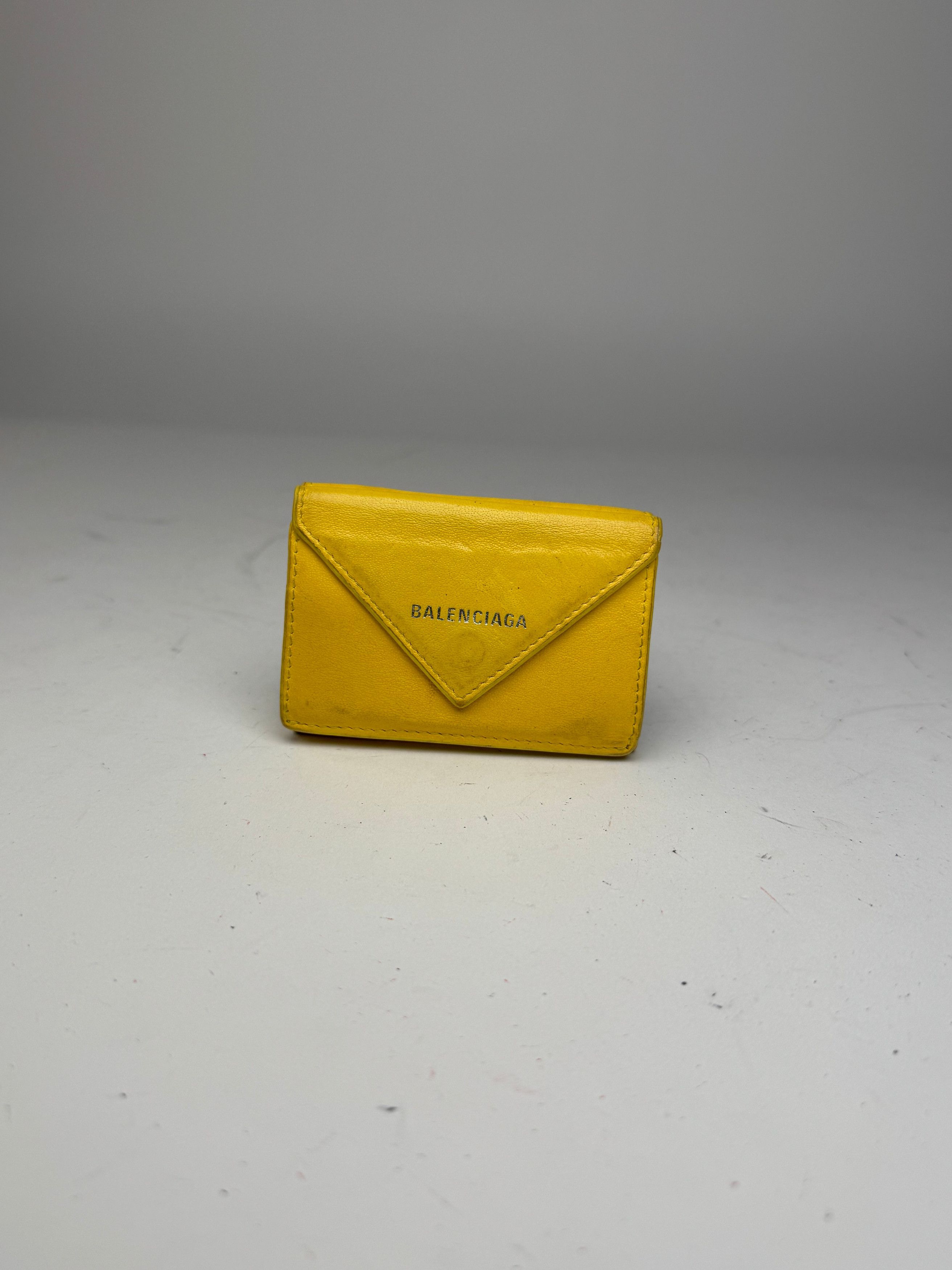 Balenciaga Vintage Postal Leather Card Holder yellow Size ONE SIZE - 8 Thumbnail
