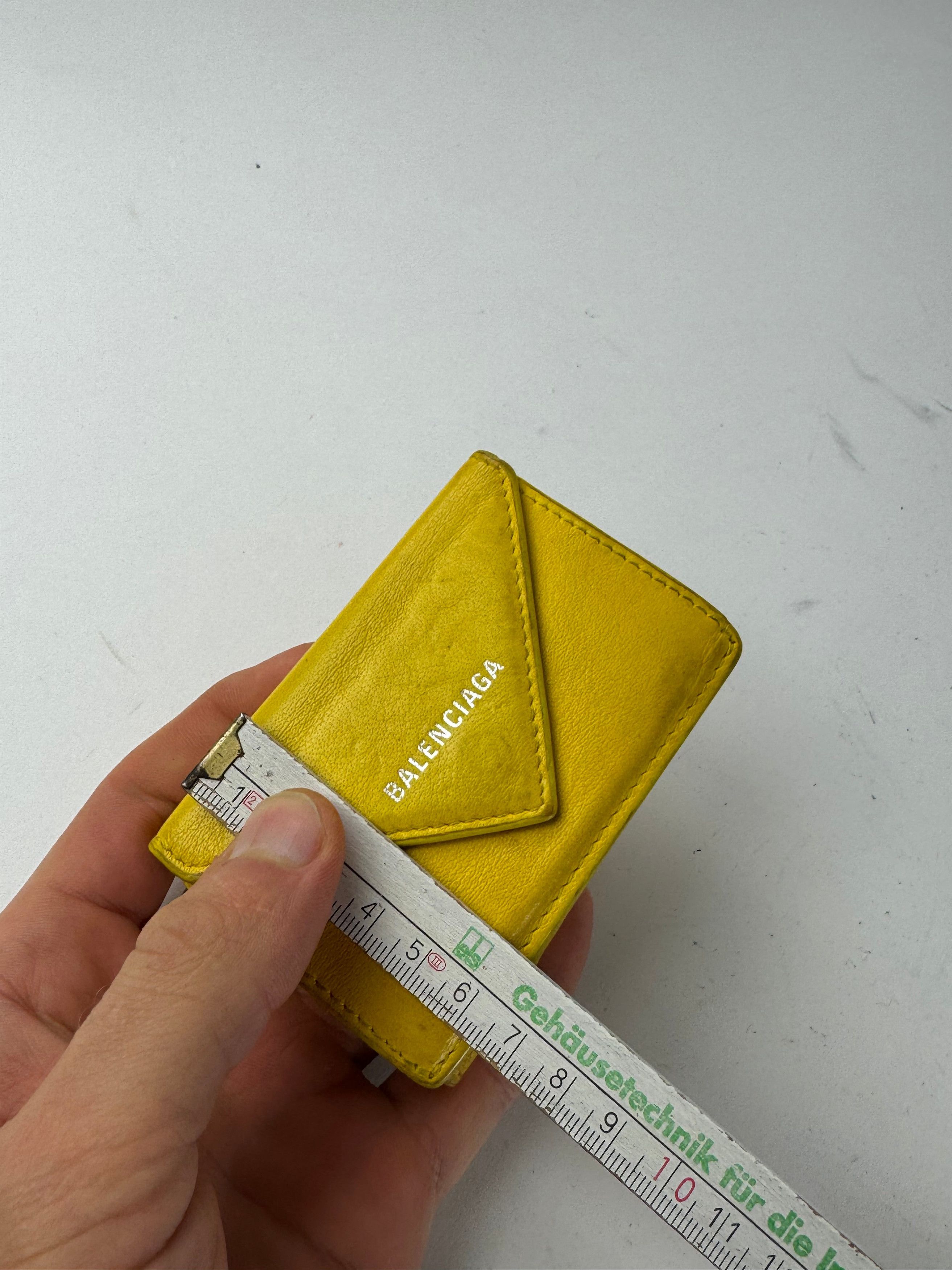 Balenciaga Vintage Postal Leather Card Holder yellow Size ONE SIZE - 11 Thumbnail