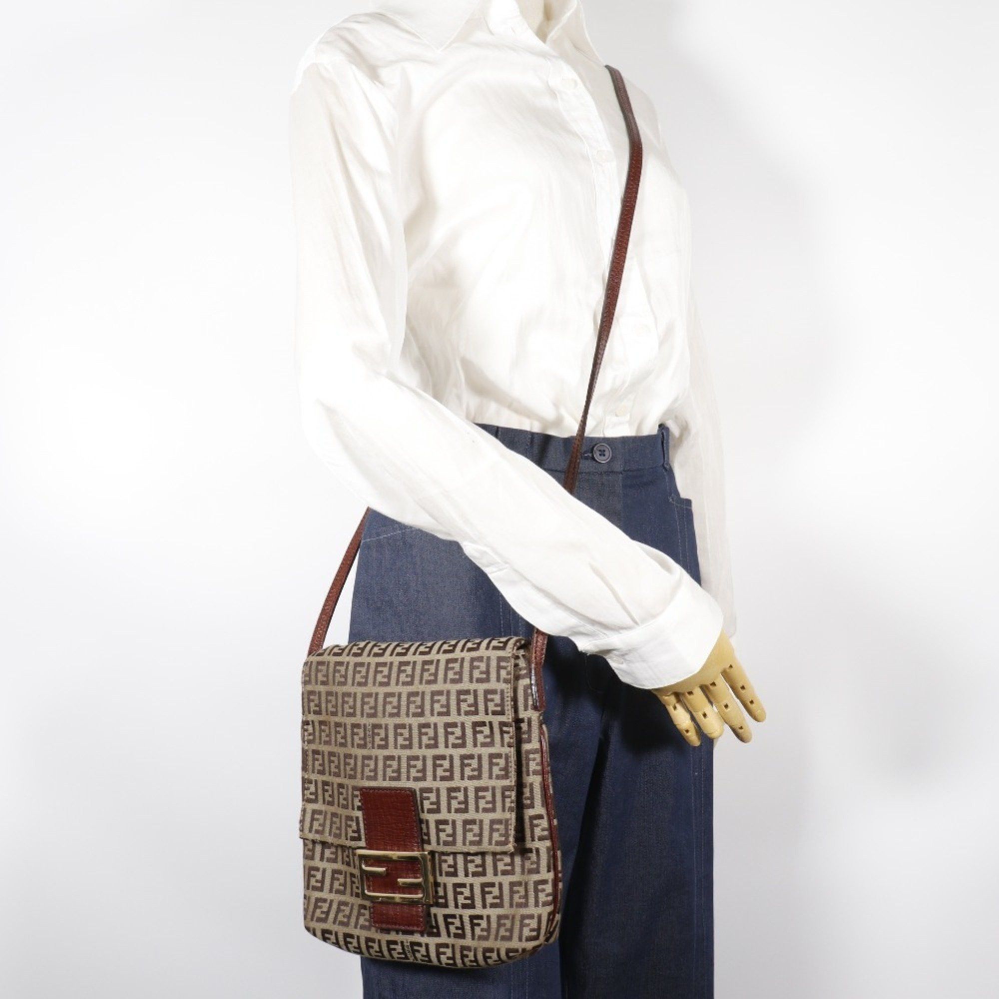 Fendi FENDI Zucchino Shoulder Bag in Brown Nylon Canvas for Women Size ONE SIZE - 20 Thumbnail
