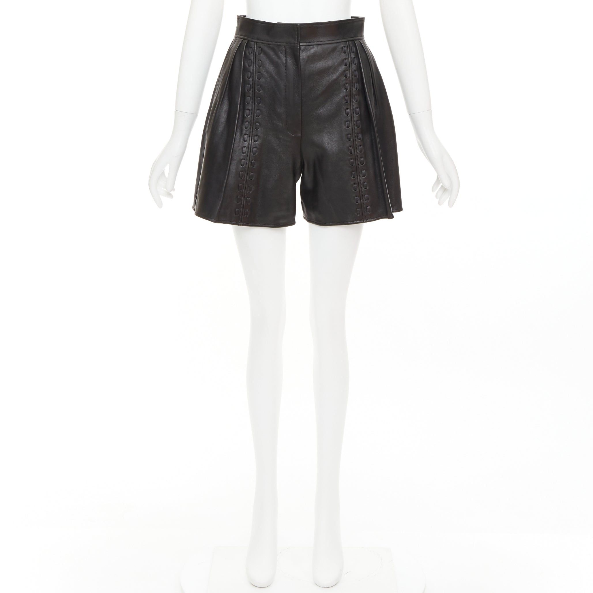 Alexander McQueen ALEXANDER MCQUEEN Sarah Burton 2021 black leather overstitch mini shorts IT38 XS Size 26" / US 2 / IT 38 - 9 Thumbnail