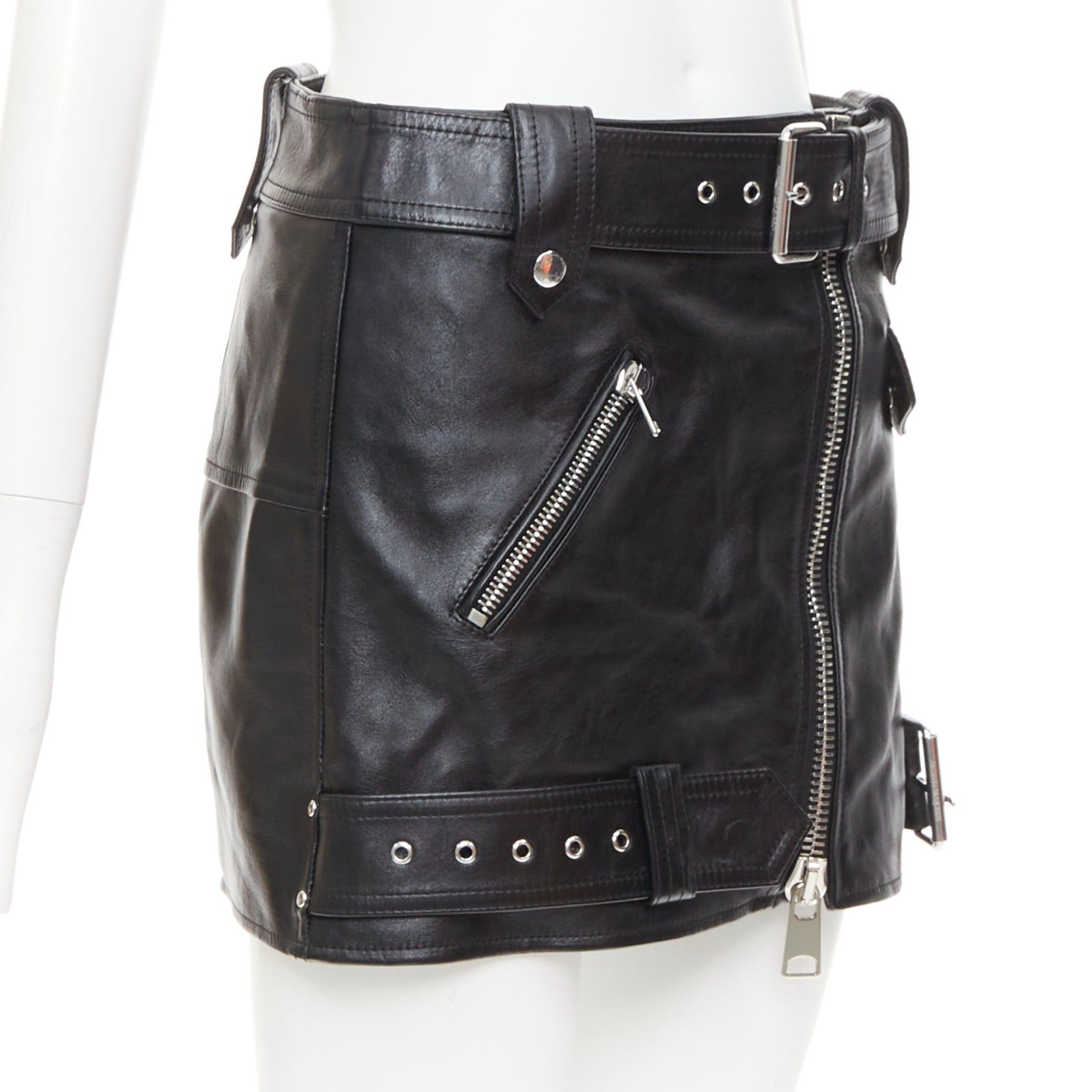 Alexander McQueen ALEXANDER MCQUEEN 2023 black cowhide leather silver biker zip detail mini skirt IT36 XXS Size 25" / US 0 / IT 36 - 3 Thumbnail