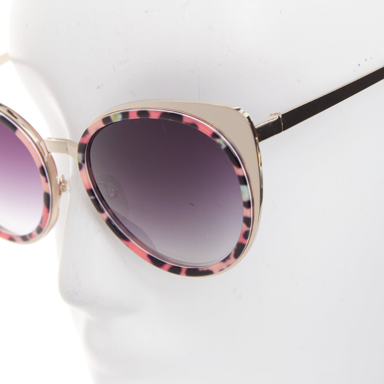 Matthew Williamson MATTHEW WILLIAMSON Linda Farrow MW987 pink green cat eye leopard sunglasses Size ONE SIZE - 6 Thumbnail