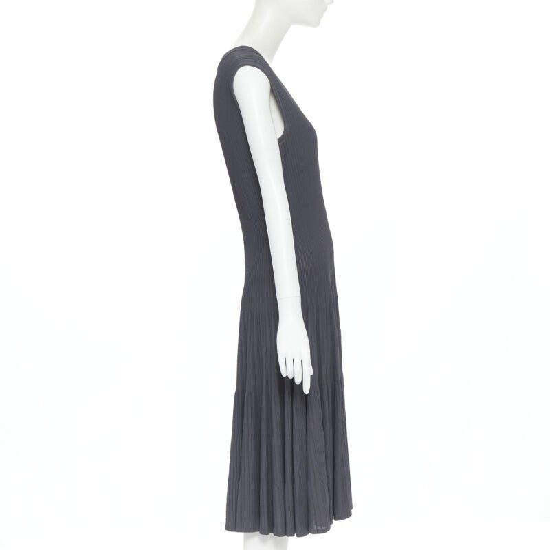 Alaia ALAIA dust grey ribbed V-neck sleeveless fit flared cocktail dress M Size M / US 6-8 / IT 42-44 - 5 Thumbnail