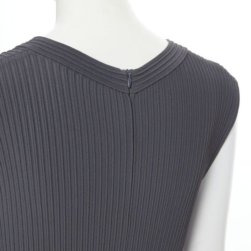Alaia ALAIA dust grey ribbed V-neck sleeveless fit flared cocktail dress M Size M / US 6-8 / IT 42-44 - 9 Thumbnail