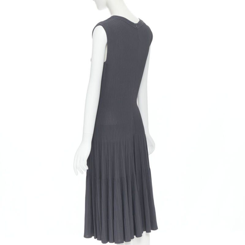 Alaia ALAIA dust grey ribbed V-neck sleeveless fit flared cocktail dress M Size M / US 6-8 / IT 42-44 - 7 Thumbnail