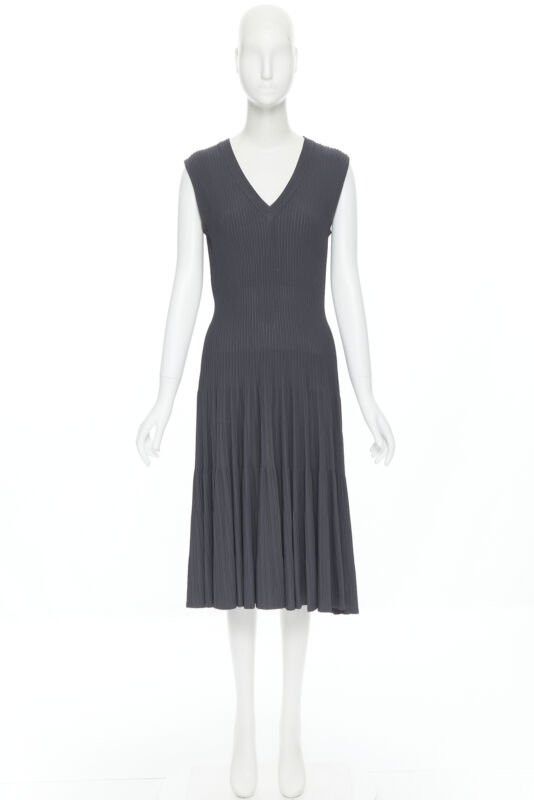 Alaia ALAIA dust grey ribbed V-neck sleeveless fit flared cocktail dress M Size M / US 6-8 / IT 42-44 - 3 Thumbnail