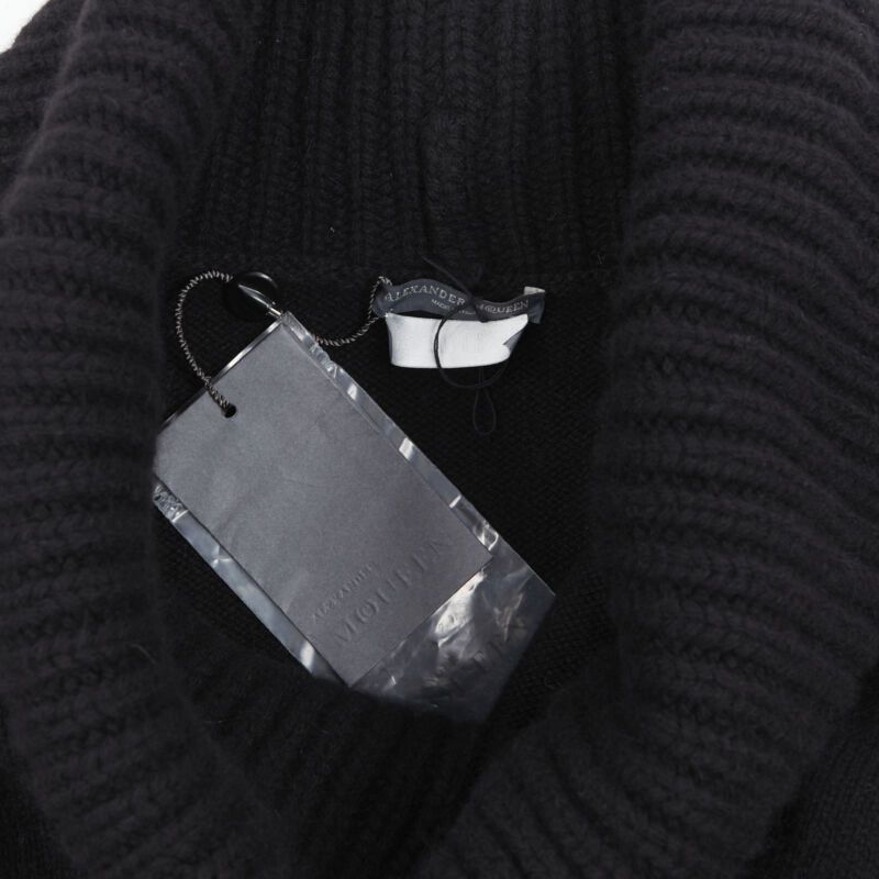 Alexander McQueen new ALEXANDER MCQUEEN black wool angora blend ribbed turtleneck sweater S Size S / US 4 / IT 40 - 8 Thumbnail