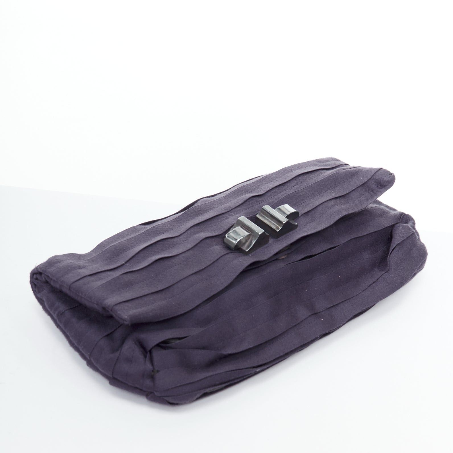 Lanvin LANVIN purple satin pleated fabric silver buckle foldover clutch bag Size ONE SIZE - 5 Thumbnail