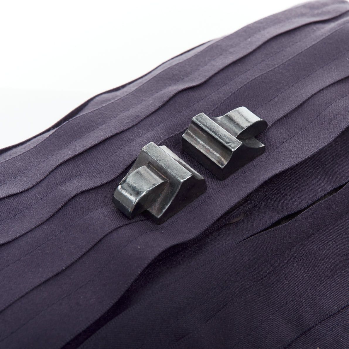 Lanvin LANVIN purple satin pleated fabric silver buckle foldover clutch bag Size ONE SIZE - 6 Thumbnail