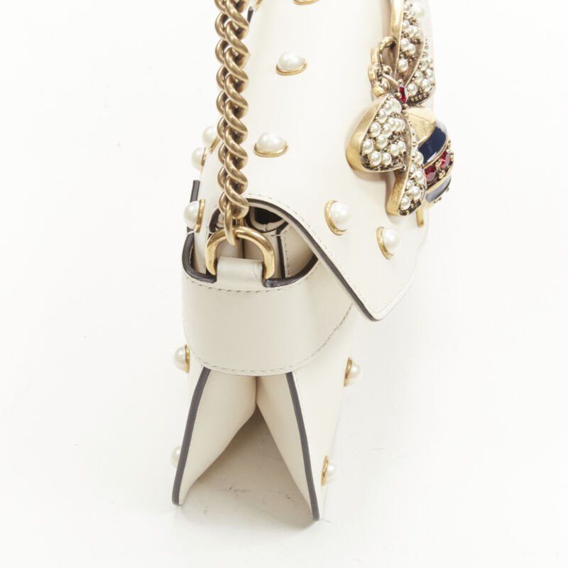 Gucci GUCCI Queen Margaret Embellished Bee pearl stud white flap crossbody bag Size ONE SIZE - 8 Thumbnail