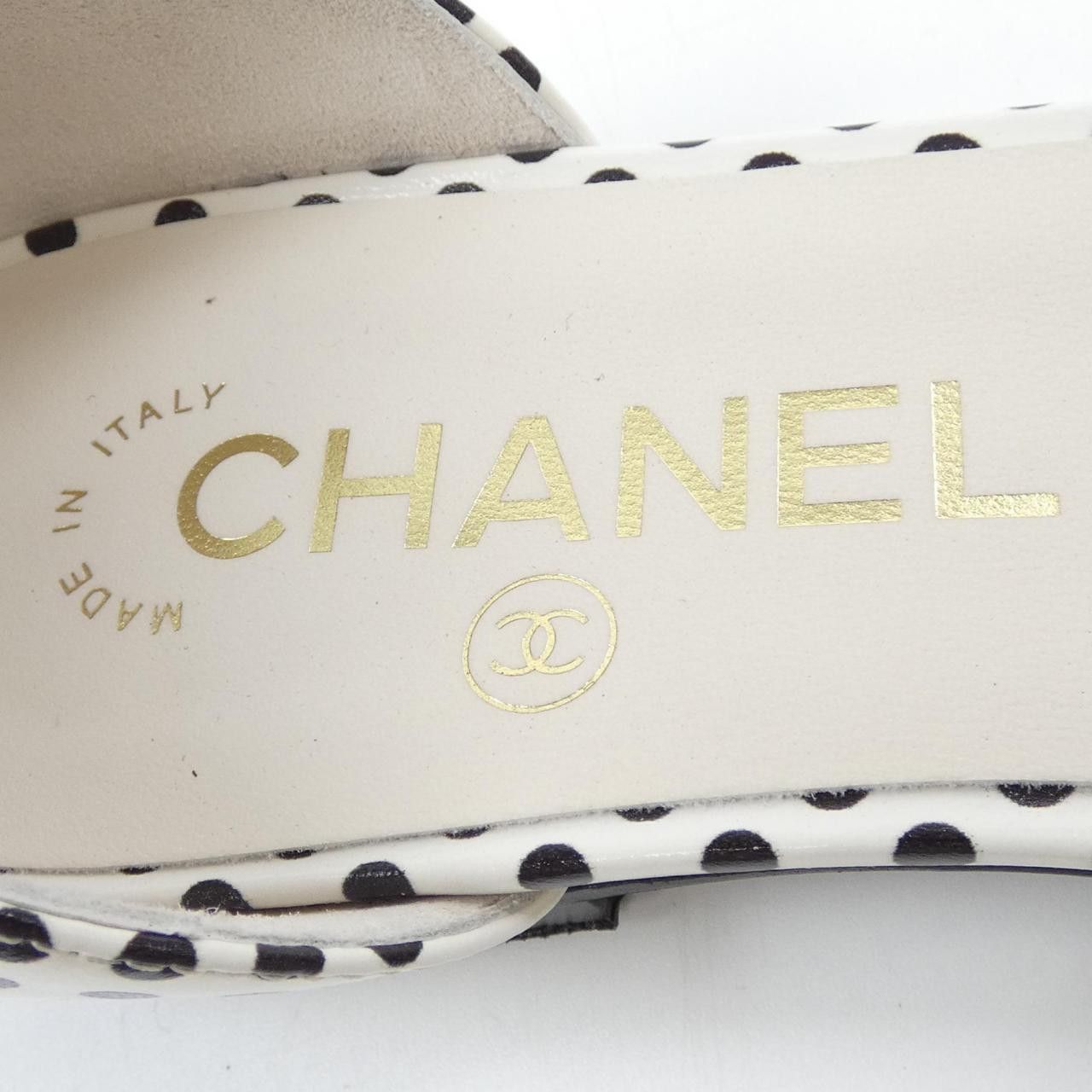 Chanel Chanel Chanel Mary Jane Calfskin Shoes Leather Shoes G45497B15869 DUTY FREE for USA Size ONE SIZE - 6 Thumbnail