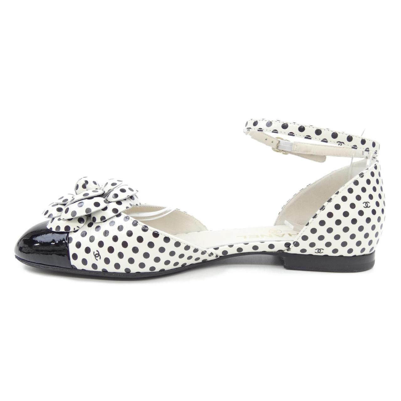 Chanel Chanel Chanel Mary Jane Calfskin Shoes Leather Shoes G45497B15869 DUTY FREE for USA Size ONE SIZE - 2 Thumbnail