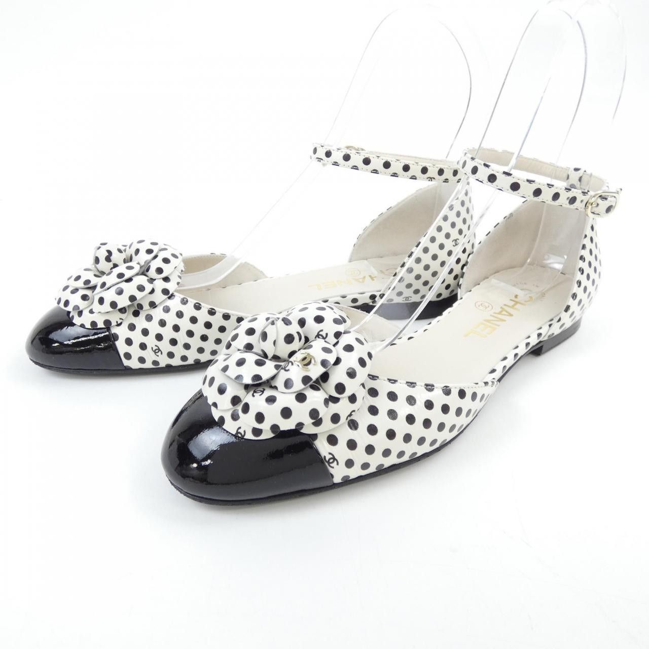 Chanel Chanel Chanel Mary Jane Calfskin Shoes Leather Shoes G45497B15869 DUTY FREE for USA Size ONE SIZE - 3 Thumbnail