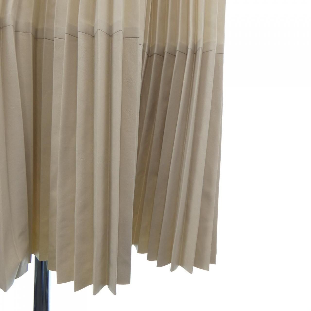 Other Other HYKE Skirt Others Skirts DUTY FREE for USA Size ONE SIZE - 6 Thumbnail