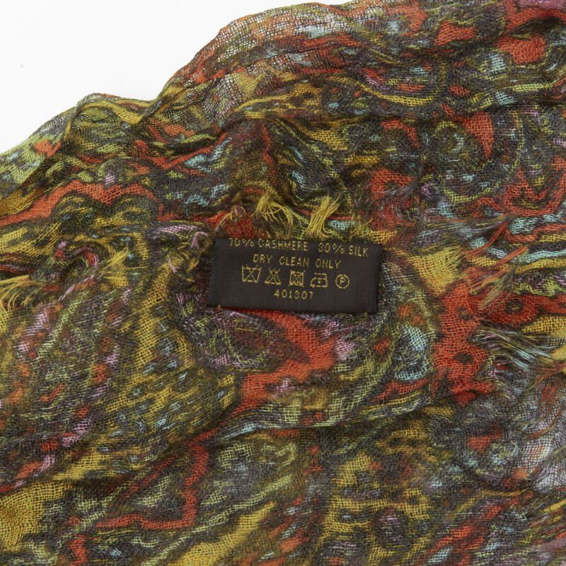 Louis Vuitton LOUIS VUITTON 2009 70% cashmere 30% silk yellow paisley scarf Size ONE SIZE - 6 Thumbnail