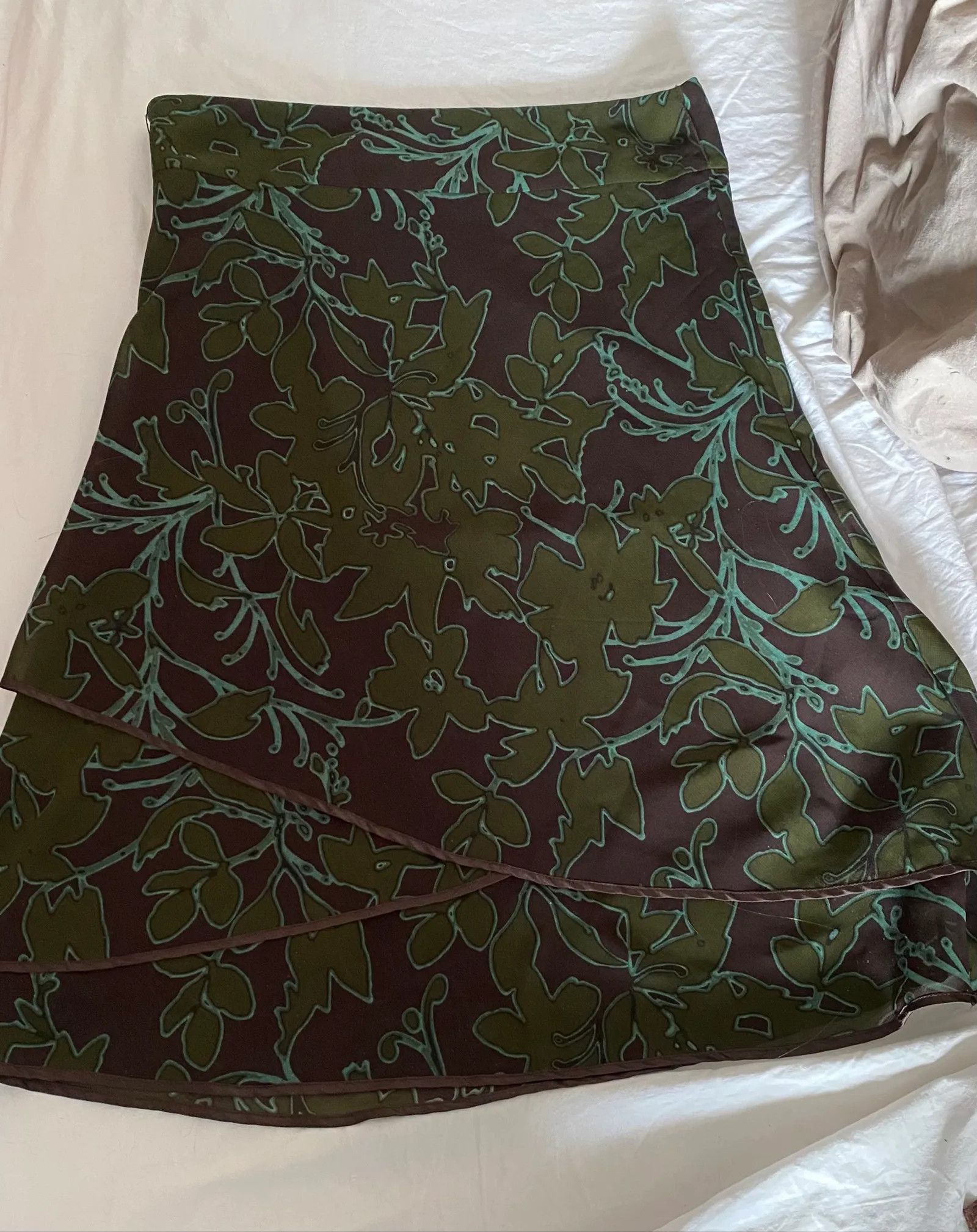 H&M H&M Skirt Size 27" / US 4 / IT 40 - 2 Thumbnail