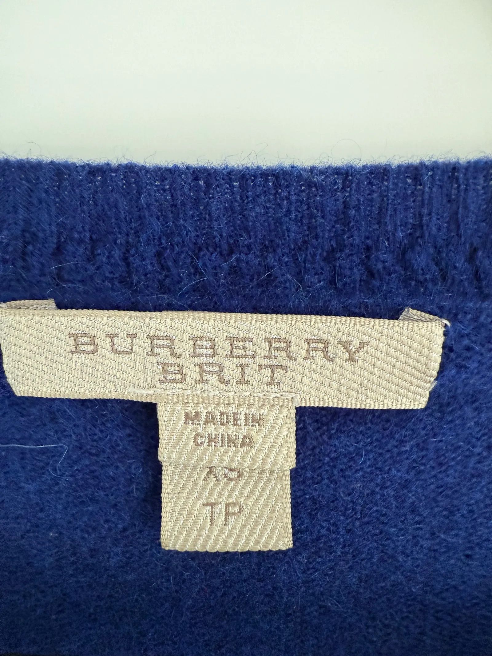 Burberry Burberry Sweater Size XS / US 0-2 / IT 36-38 - 2 Thumbnail