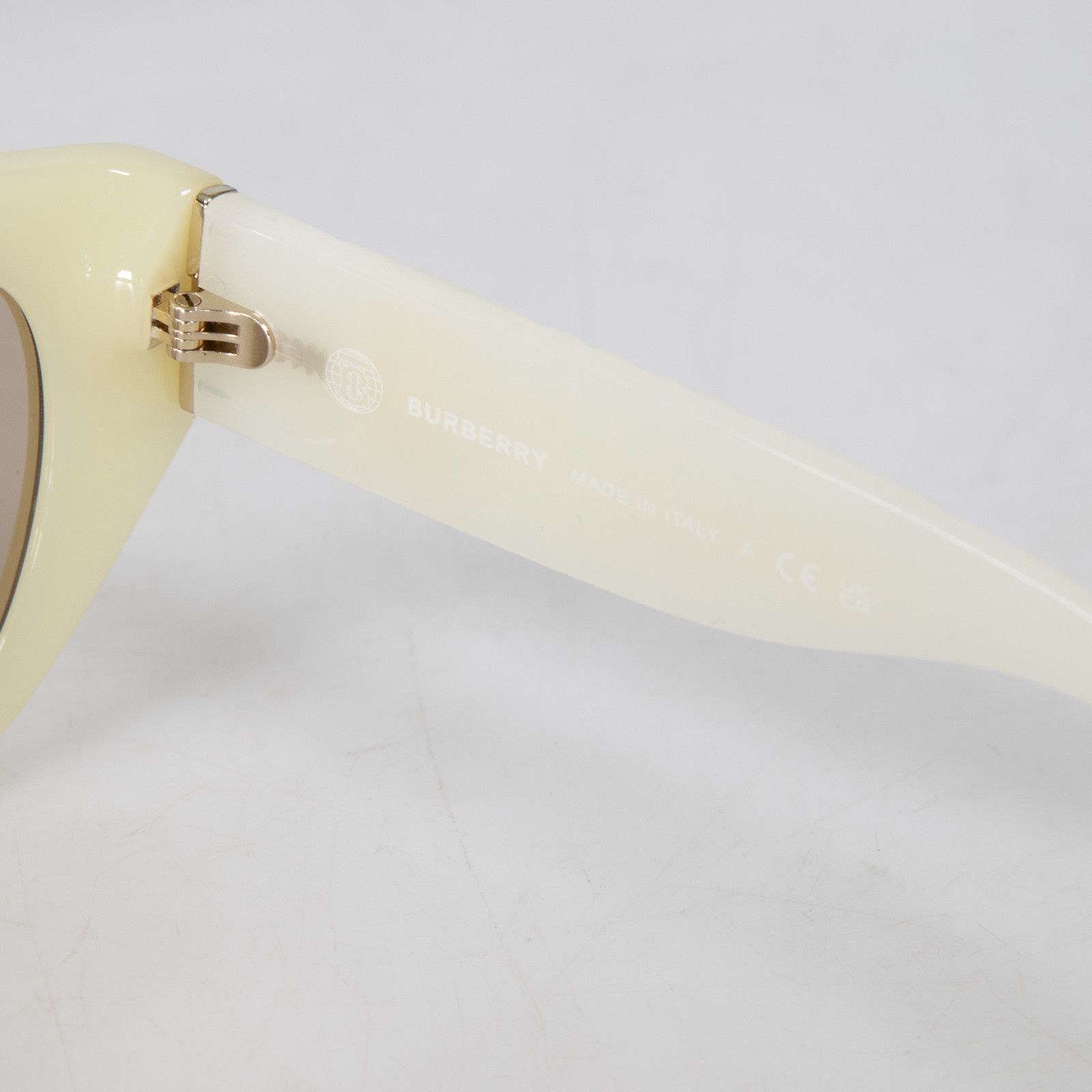 Burberry Yellow Cat Eye Meadow Sunglasses Size ONE SIZE - 11 Thumbnail