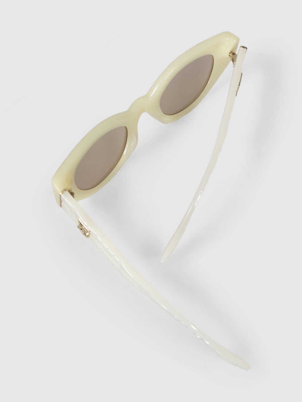 Burberry Yellow Cat Eye Meadow Sunglasses Size ONE SIZE - 8 Thumbnail