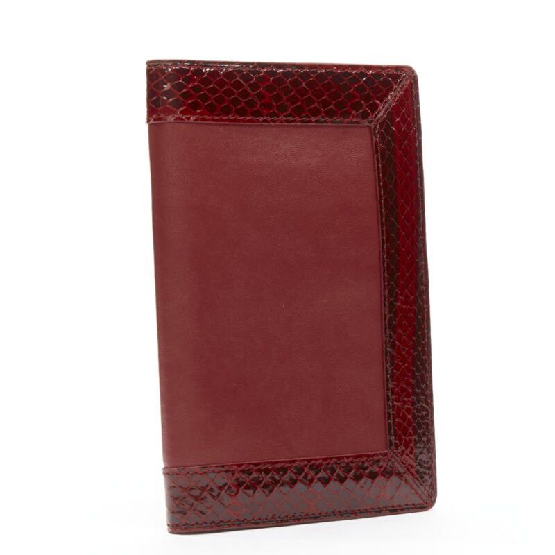 KWANPEN KWANEPN red glossy scaled leather trim bifold passport card holder Size ONE SIZE - 2 Thumbnail