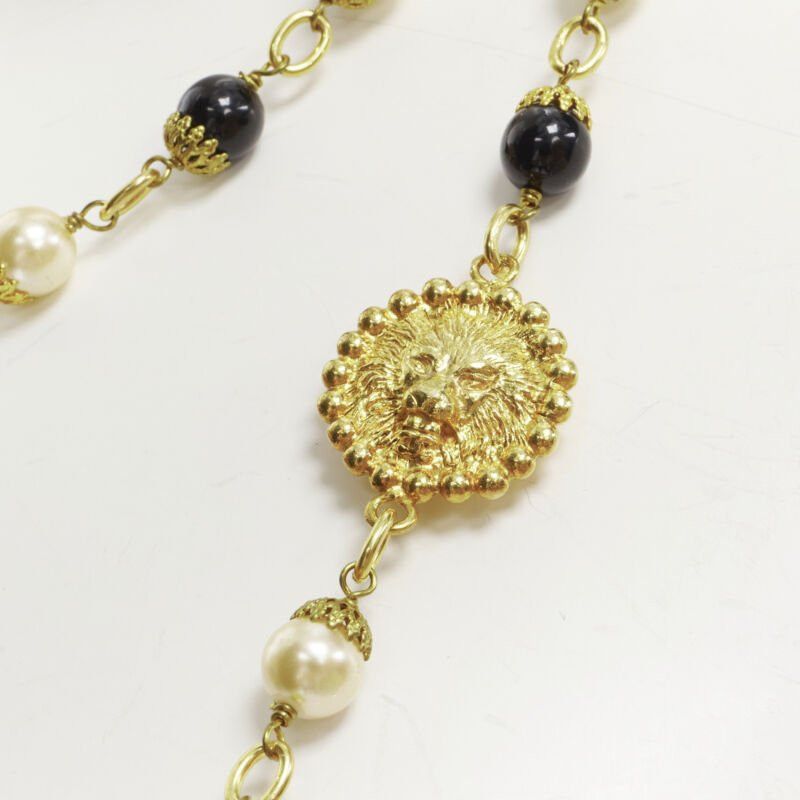 CHANEL Vintage Haute Couture Goosens Lion head black faux pearl sautoir neckace