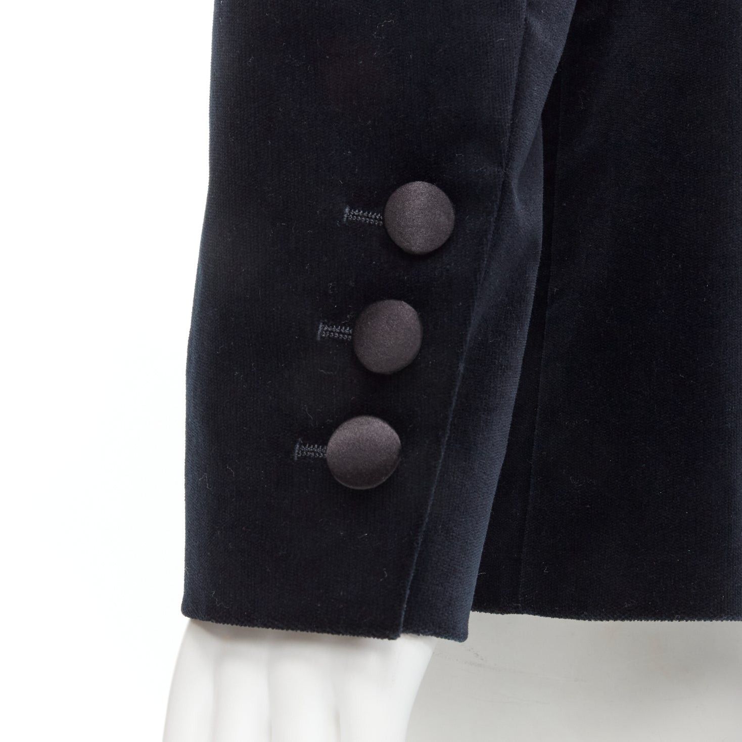 Chanel CHANEL 18A Paris Hamburg Metier D'art navy velvet satin lapel tuxedo blazer FR46 Size XL / US 12-14 / IT 48-50 - 9 Thumbnail