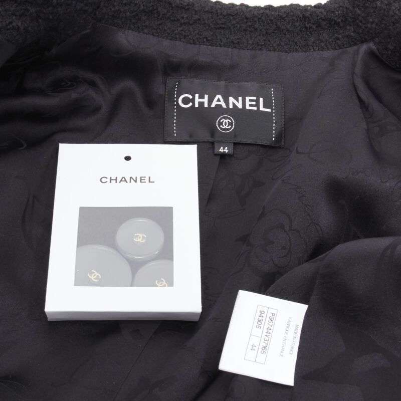 Chanel CHANEL 17A Paris Cosmopolite black tweed CC button 4-pocket belted coat FR44 XL Size XL / US 12-14 / IT 48-50 - 11 Thumbnail