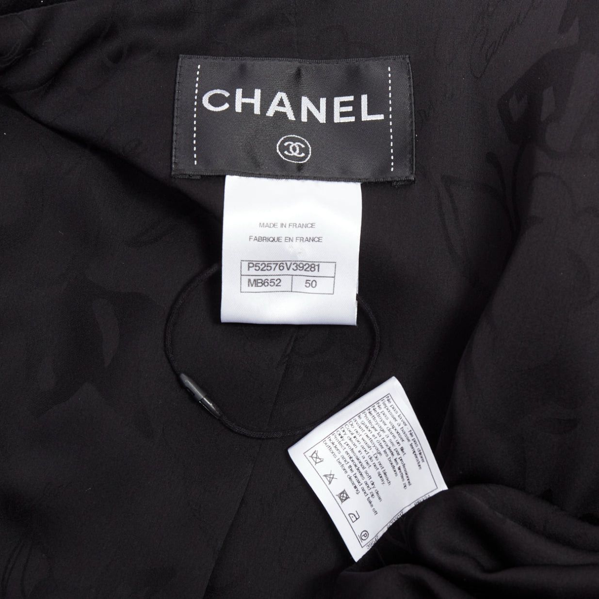 Chanel rare CHANEL 15A Brasserie Runway black tweed white quilted tromp loeil layered jacket FR50 Size XXL / US 16-18 / IT 52-54 - 13 Thumbnail