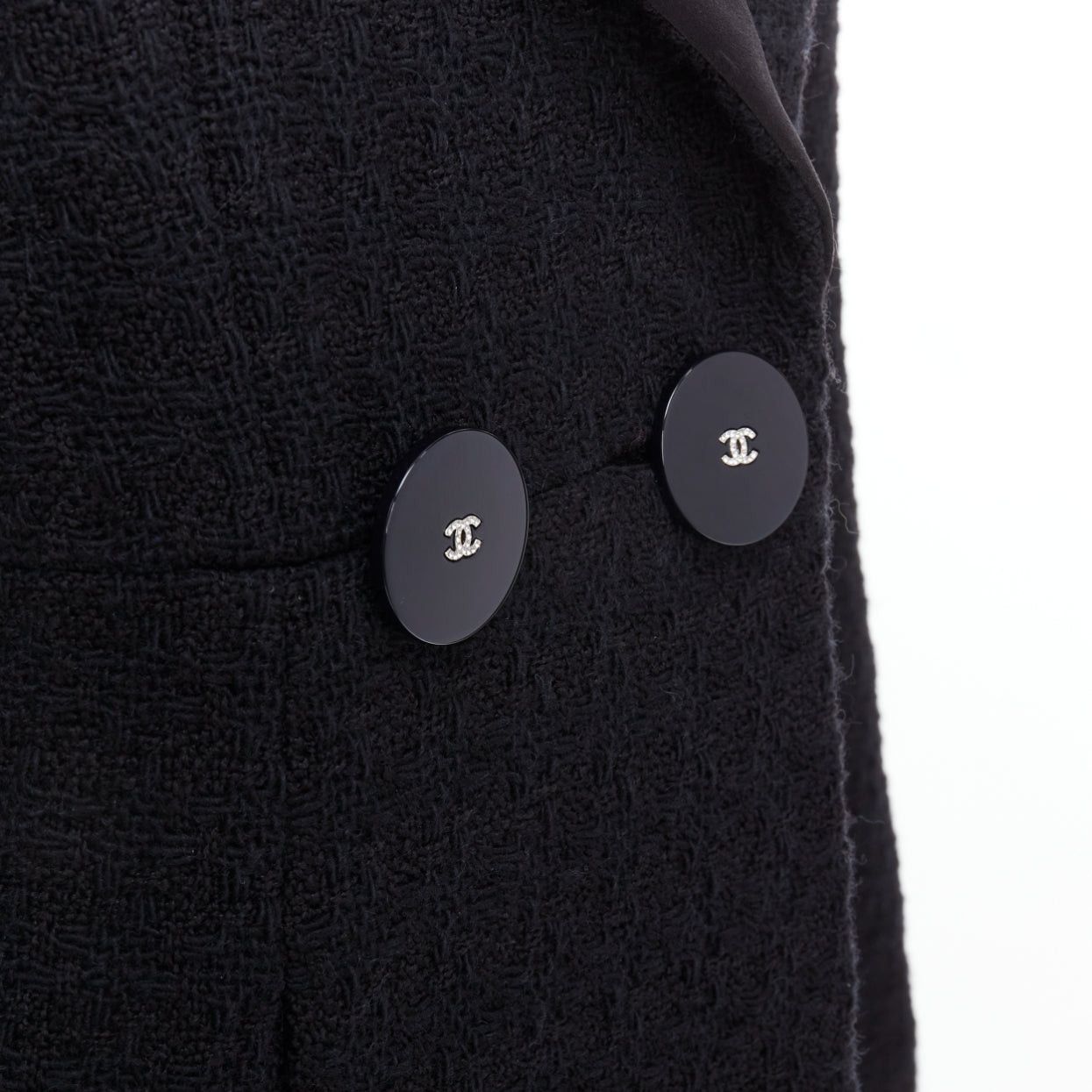 Chanel CHANEL 17A Runway Paris Cosmopolite black tweed double breasted tuxedo jacket FR44 Size XL / US 12-14 / IT 48-50 - 2 Thumbnail