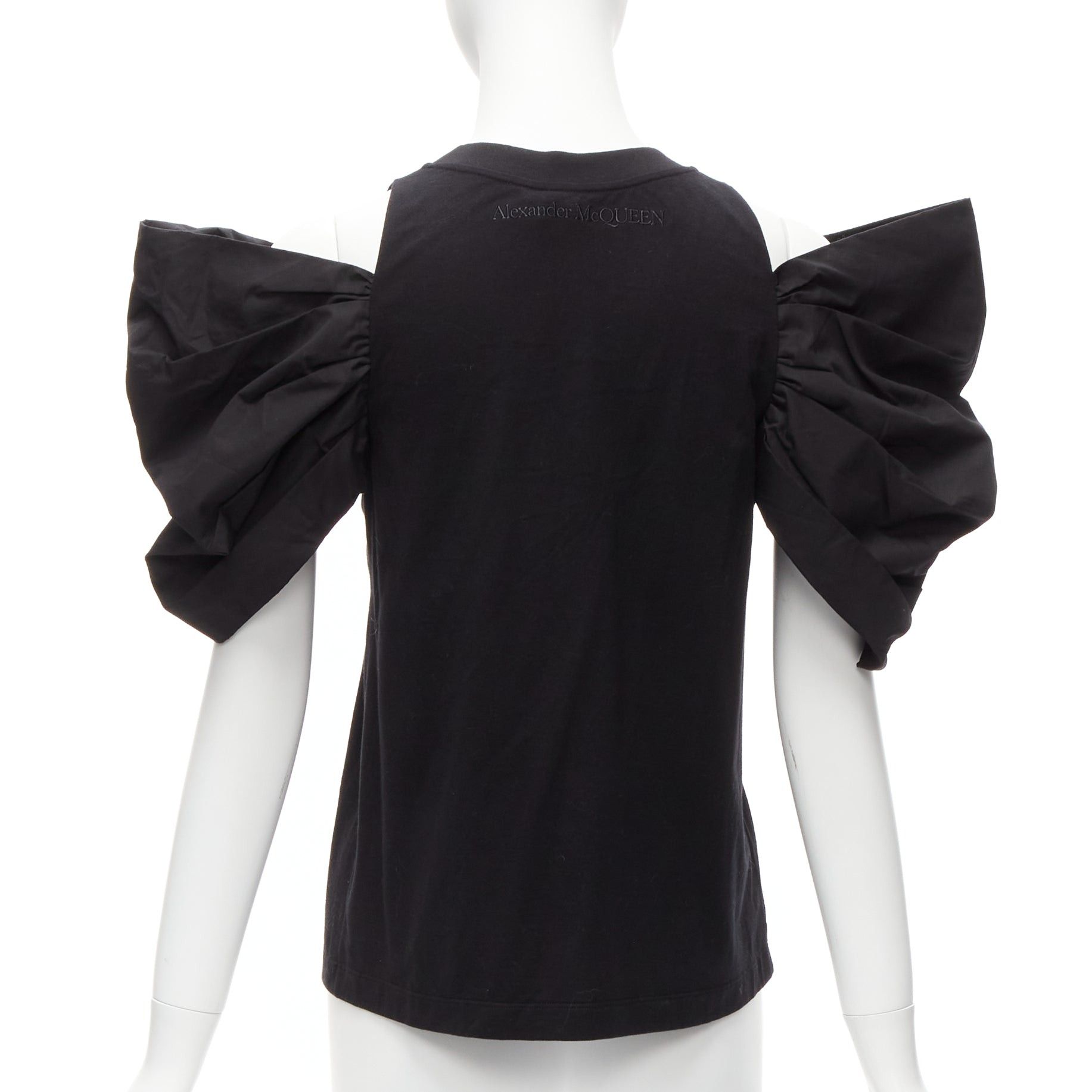 Alexander McQueen new ALEXANDER MCQUEEN 2021 black cotton cold shoulder puff sleeves embroidered logo top IT38 XS Size XS / US 0-2 / IT 36-38 - 5 Thumbnail