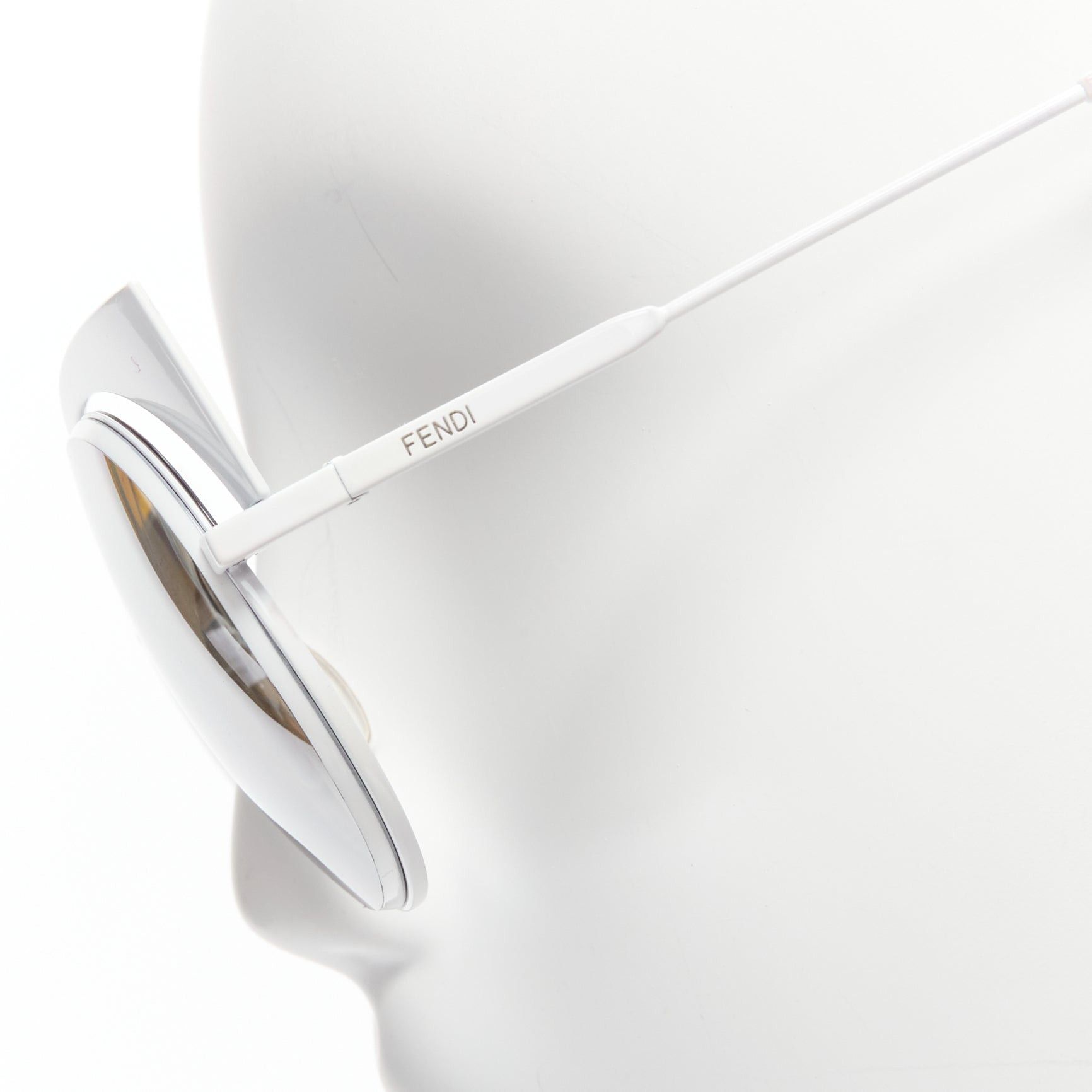 Fendi FENDI 0177S white metal logo grey gradient cat eye sunglasses Size ONE SIZE - 2 Thumbnail