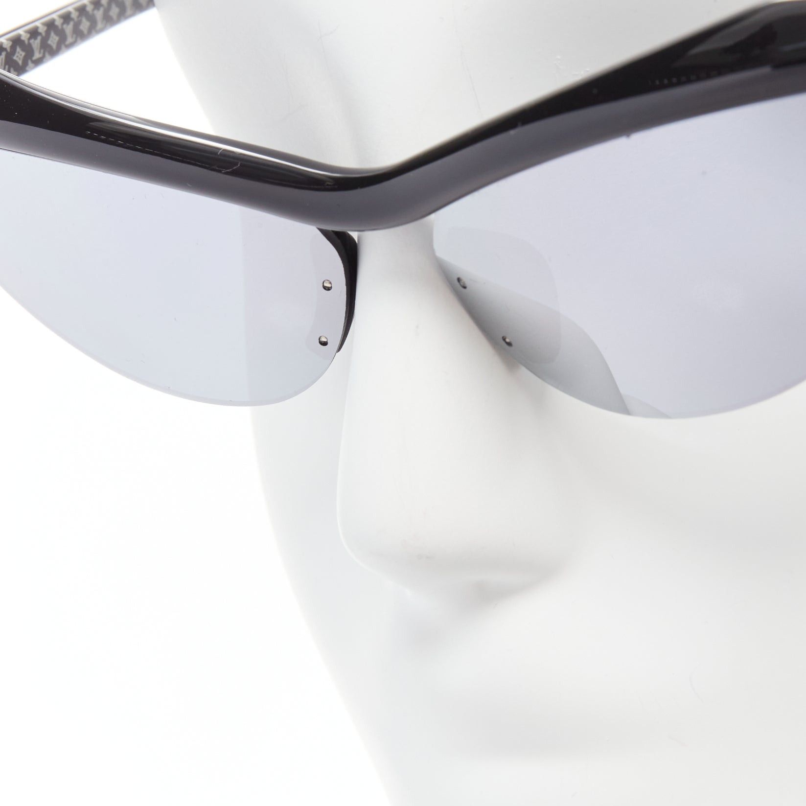 Louis Vuitton LOUIS VUITTON Z1011U For Your Eyes Only silver cat eye sunglasses Size ONE SIZE - 8 Thumbnail