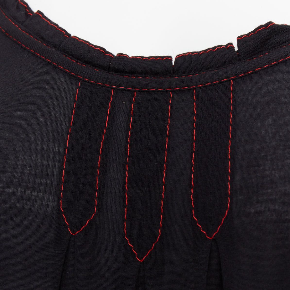 Gucci GUCCI 2006 Vintage black red overstitch nylon modal scoop neck plisse top M Size M / US 6-8 / IT 42-44 - 2 Thumbnail