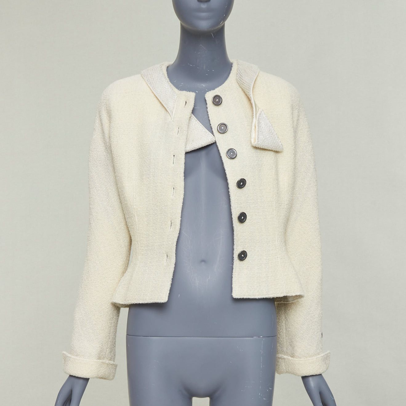 Valentino VALENTINO BOUTIQUE Vintage cream wool tweed beaded collar contour bar jacket US8 Size M / US 6-8 / IT 42-44 - 3 Thumbnail