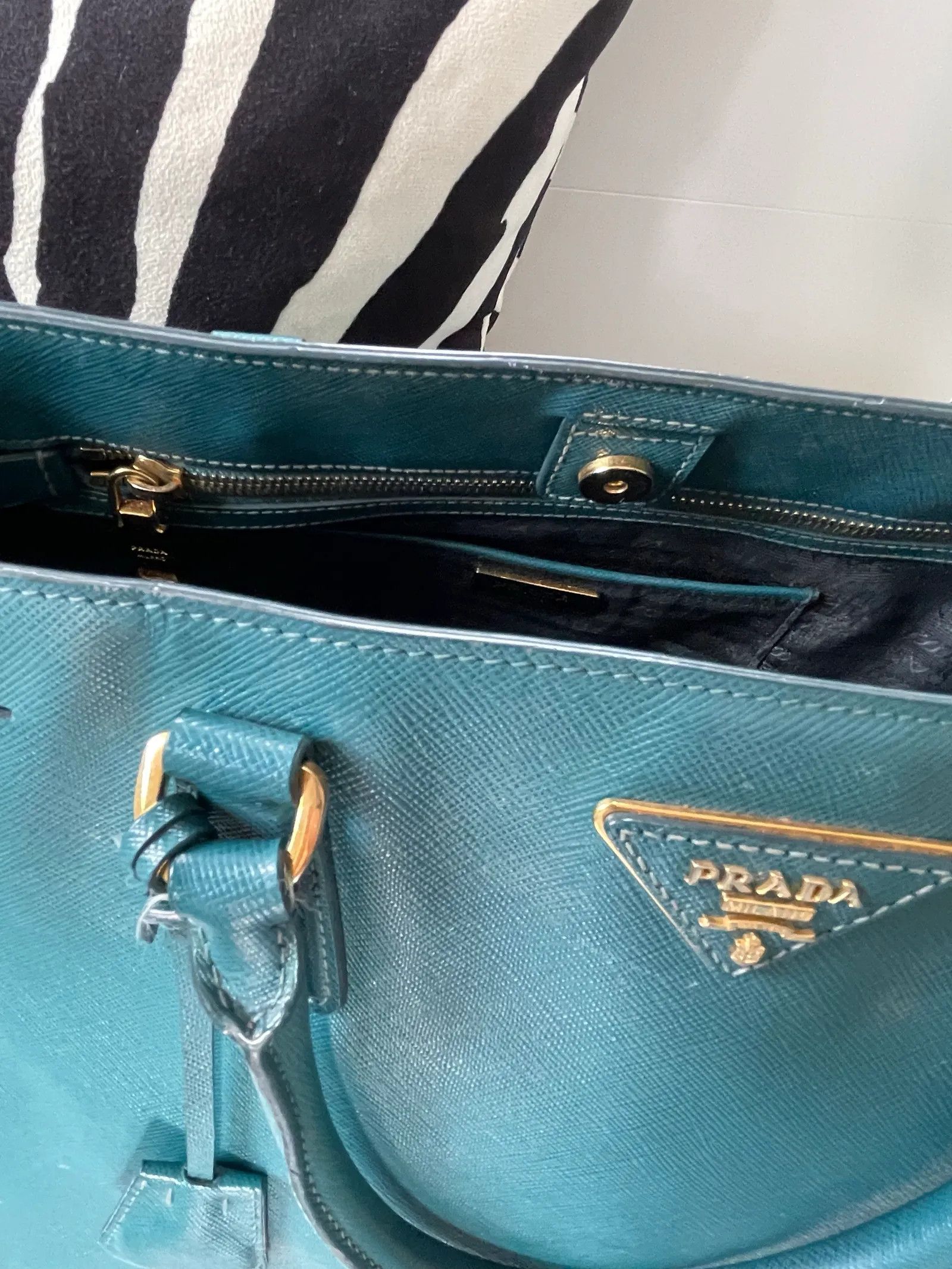 Prada Prada Tote Bucket Bag Size ONE SIZE - 5 Thumbnail