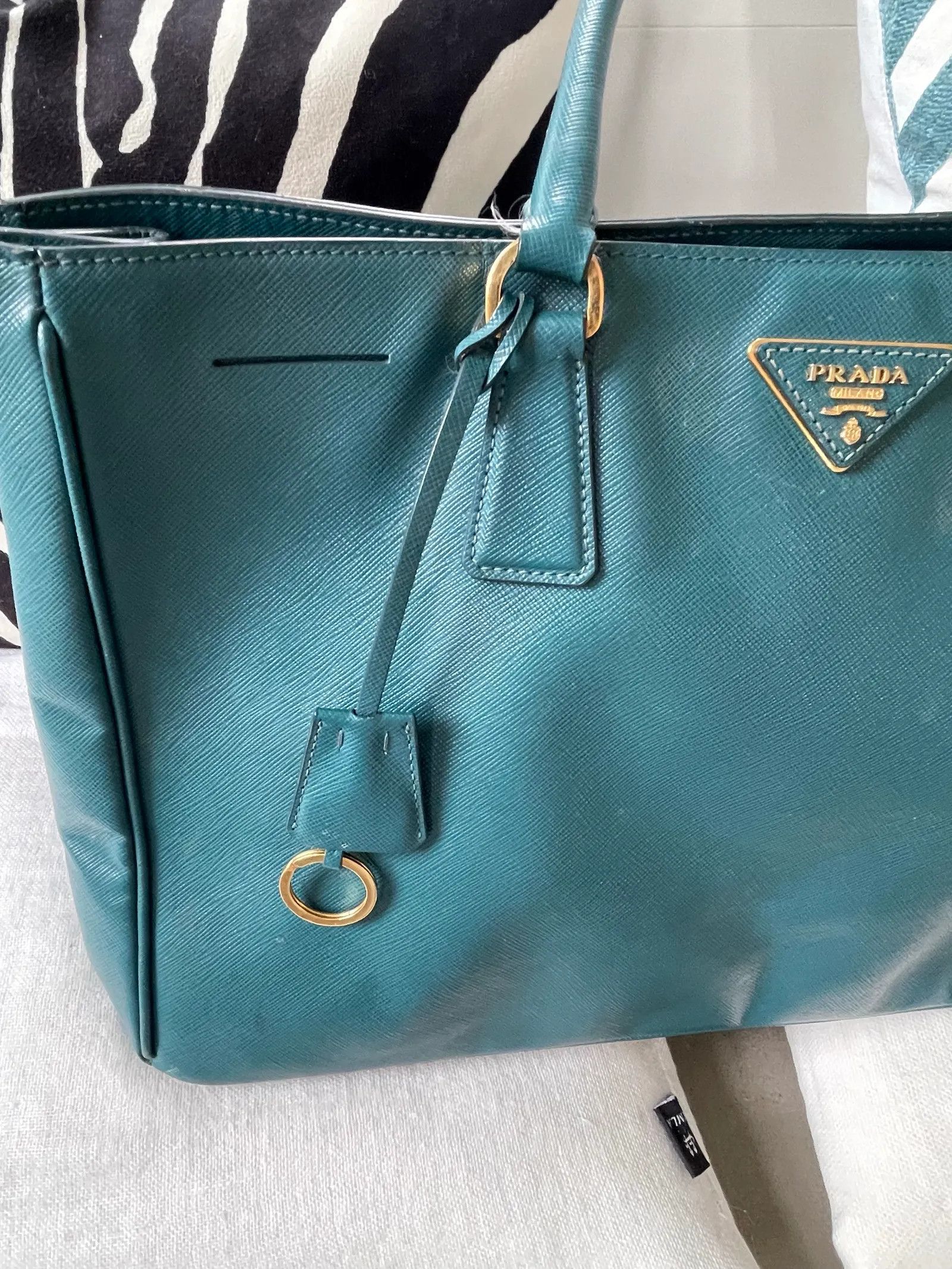 Prada Prada Tote Bucket Bag Size ONE SIZE - 3 Thumbnail