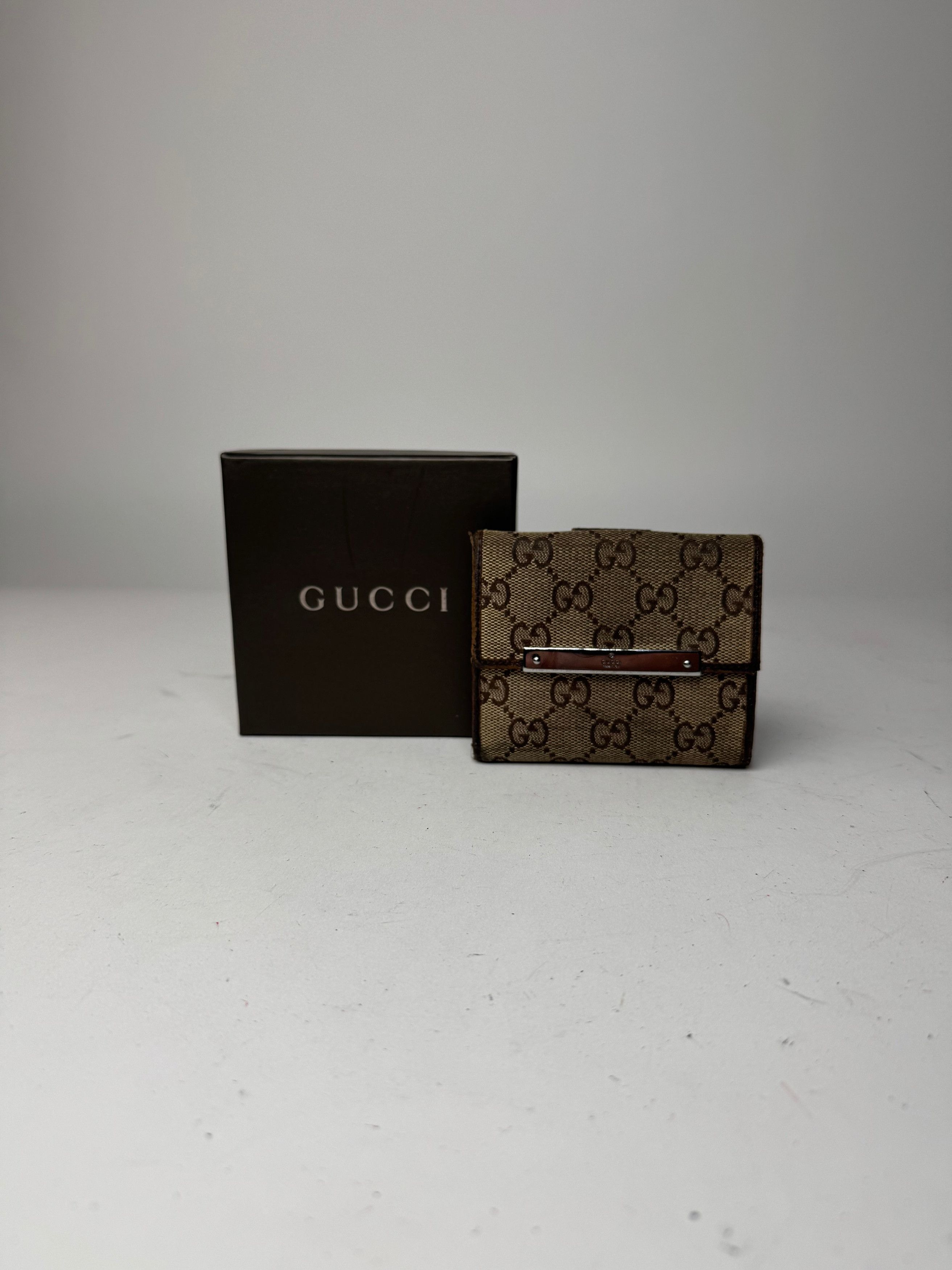 Gucci Vintage Monogram Leather Wallet Beige Brown Size ONE SIZE - 11 Thumbnail