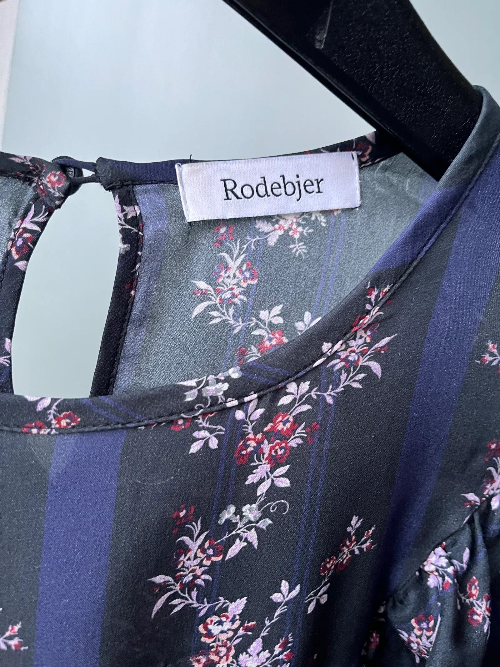Rodebjer Rodebjer Mikayla Flower Blouse Size XS / US 0-2 / IT 36-38 - 2 Thumbnail