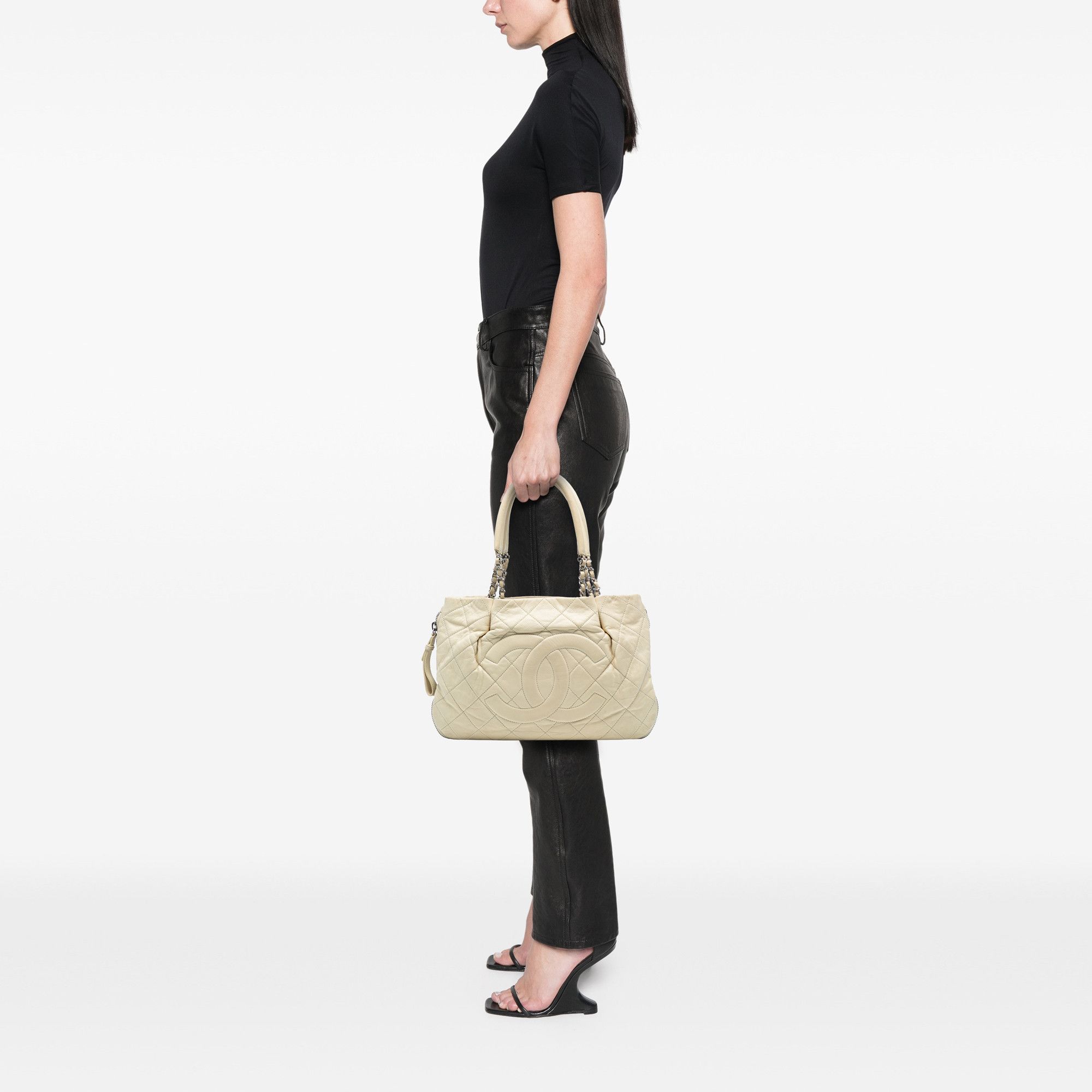 Chanel Chanel CC Quilted Caviar Expandable Tote Size ONE SIZE - 7 Thumbnail