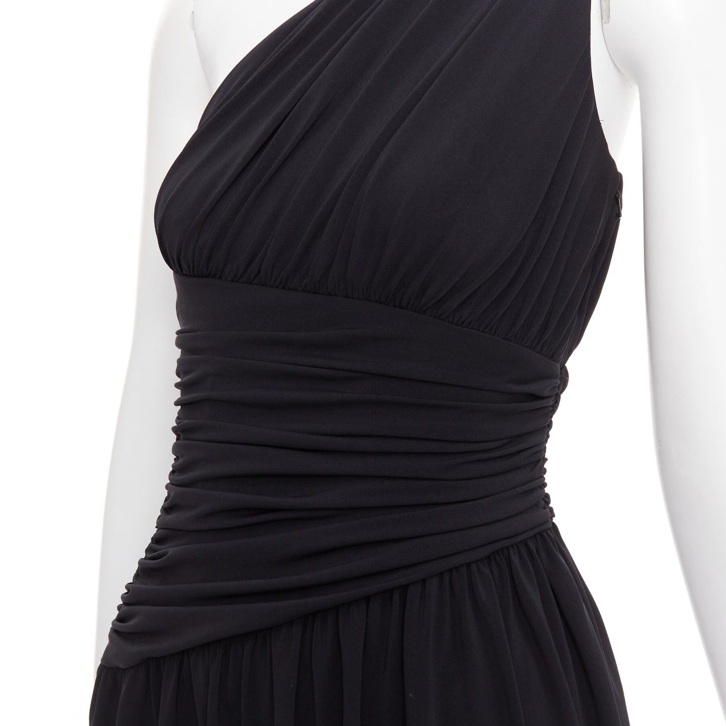 Vera Wang VERA WANG Vintage black one shoulder ruched waist silk lined dress US2 S Size S / US 4 / IT 40 - 7 Thumbnail