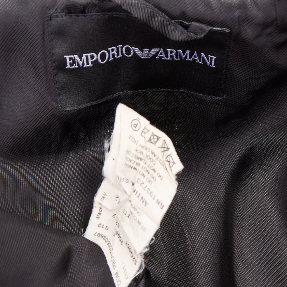 Emporio Armani EMPORIO ARMANI grey virgin wool fur trim totem applique crop blazer IT42 M Size M / US 6-8 / IT 42-44 - 9 Thumbnail